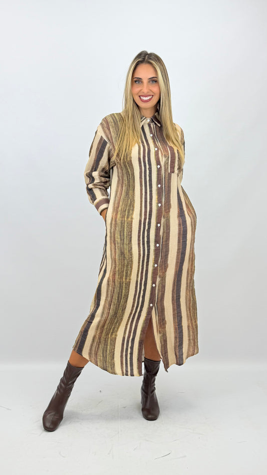 Vestido camiseiro riscas tons terra