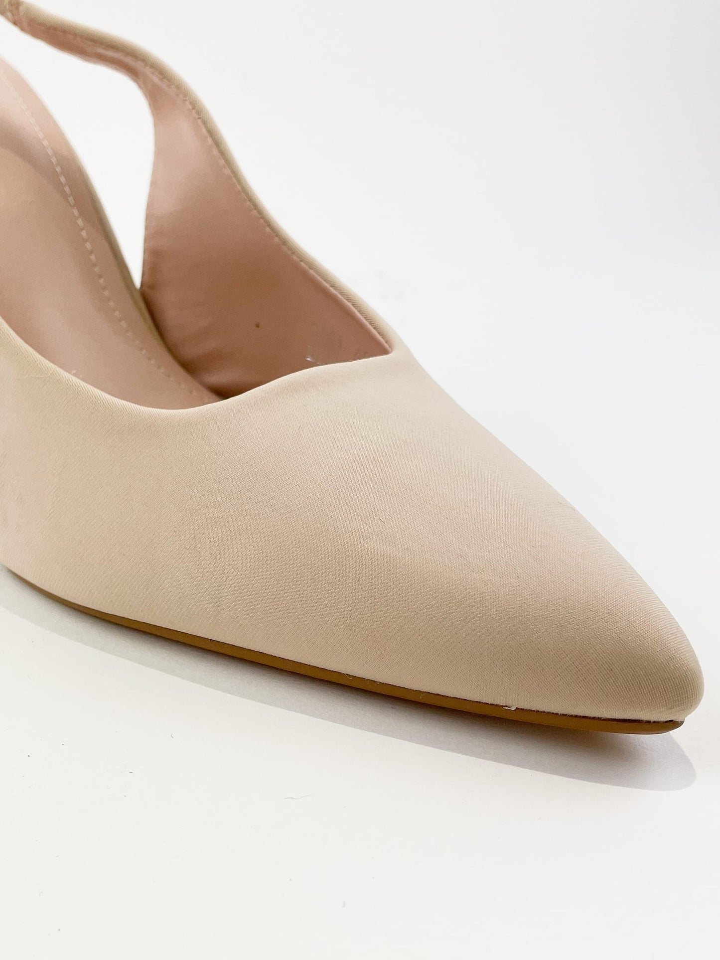 Stilletos nude