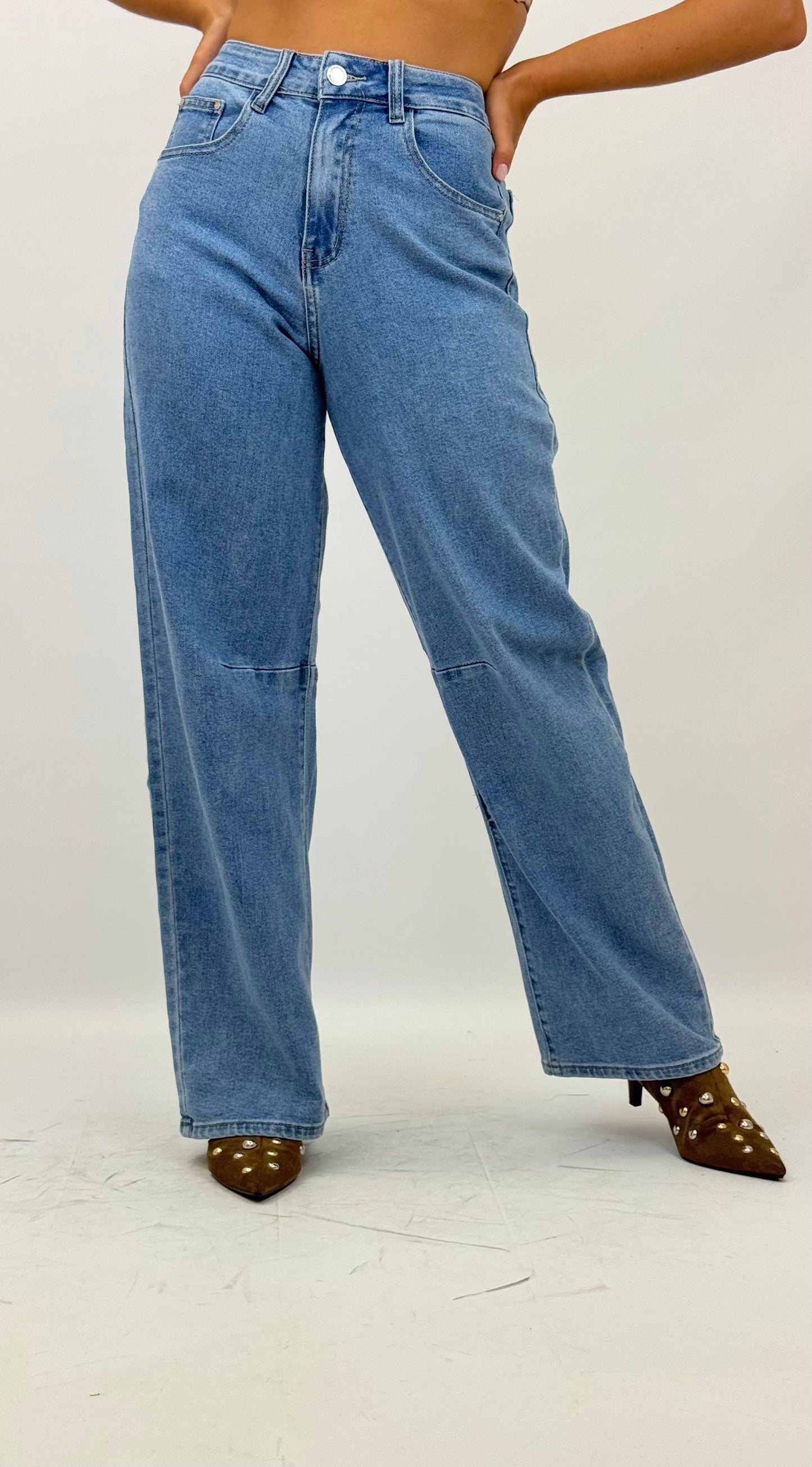 Calça ganga clara estilo baggy