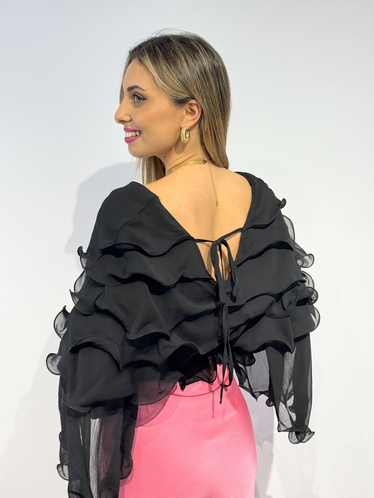 Blusa folhos preta