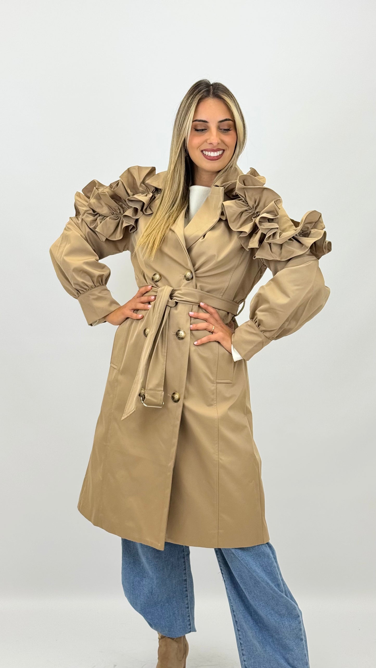 Parka comprida camel com folhos