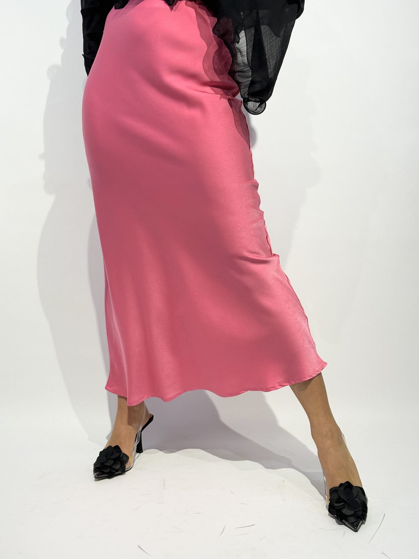 Saia acetinada rosa-choque