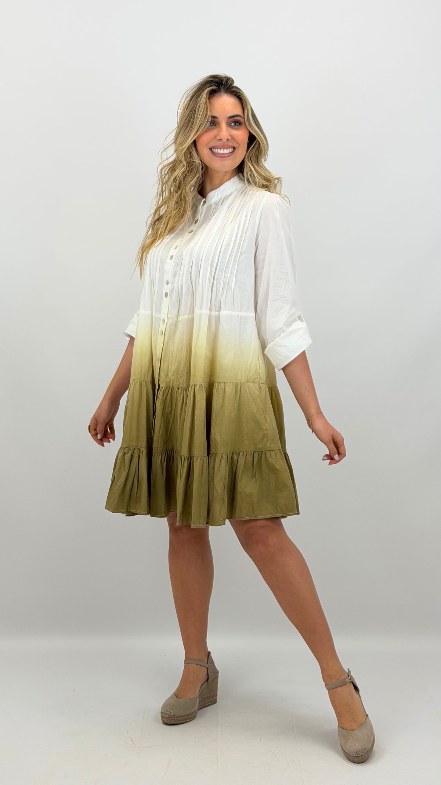 Vestido curto degradé tons verde