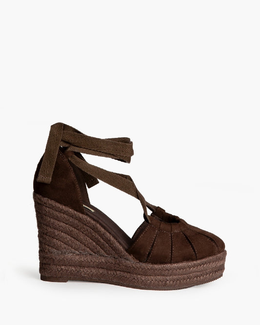 Sandália cunha altas com atilhos castanho