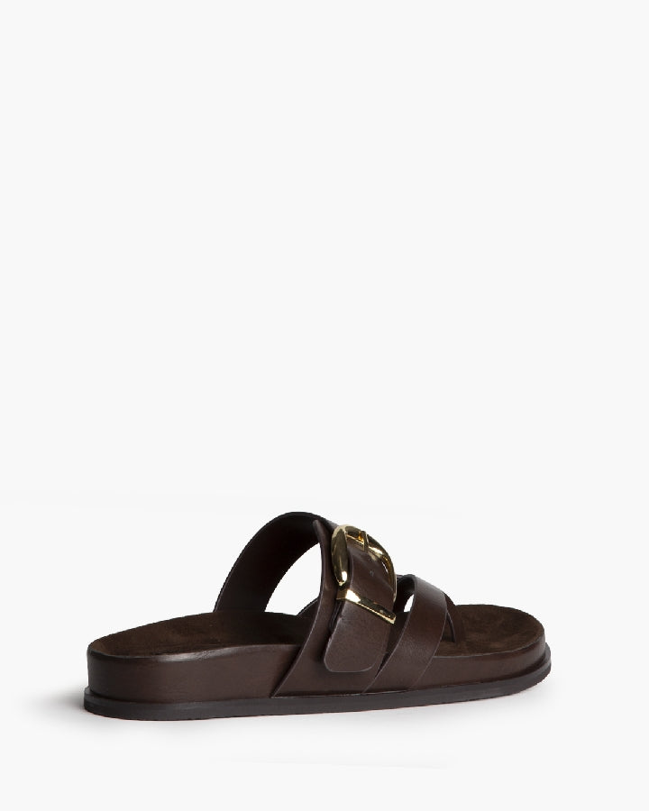 Sandália/chinelo com fivela castanho-chocolate