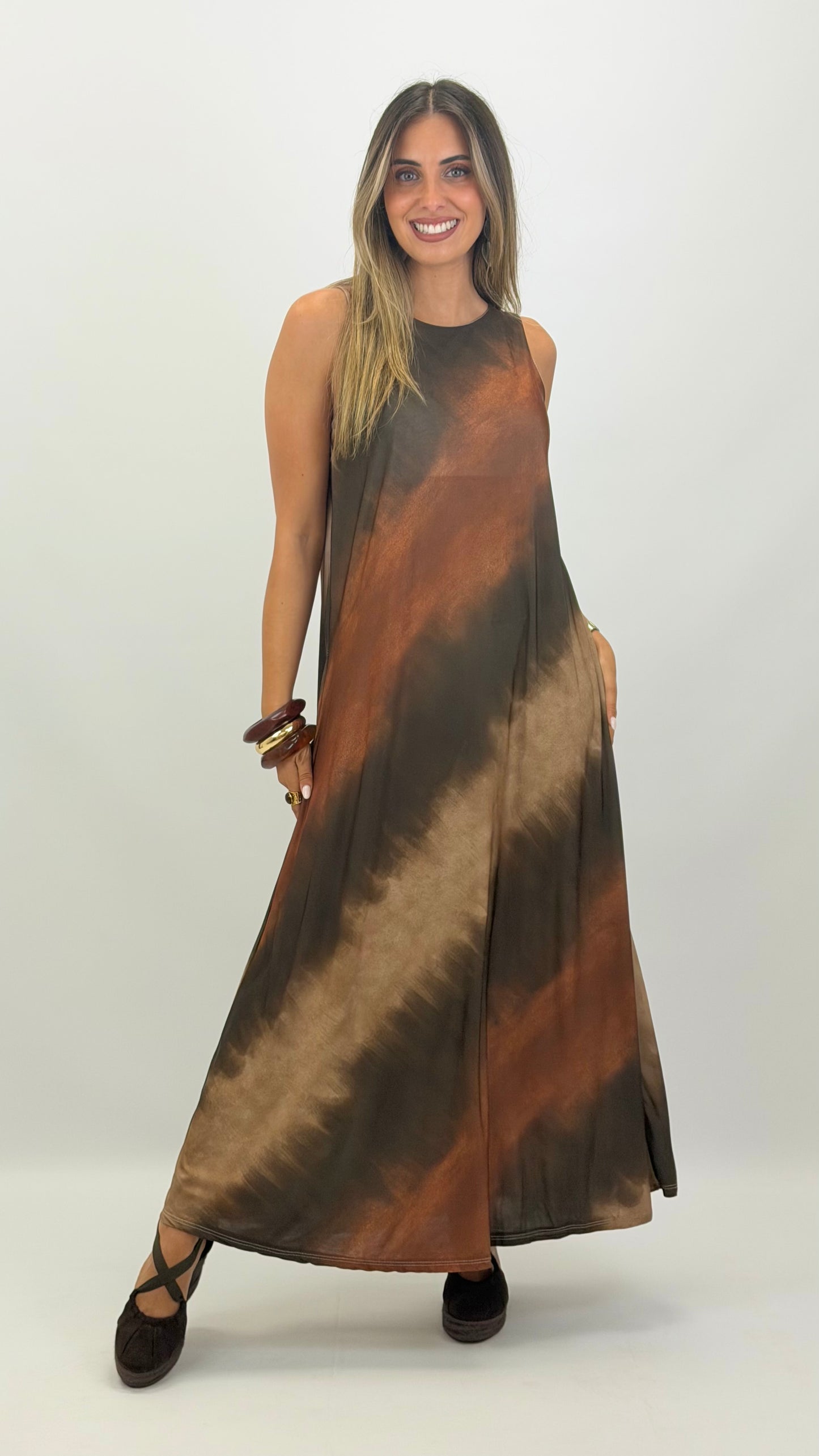 Vestido malha fria degradé castanho, camel e telha