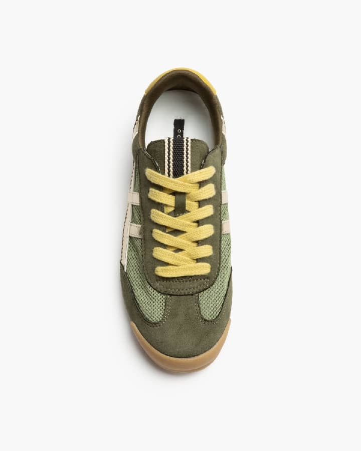 Sapatilha verde e amarelo