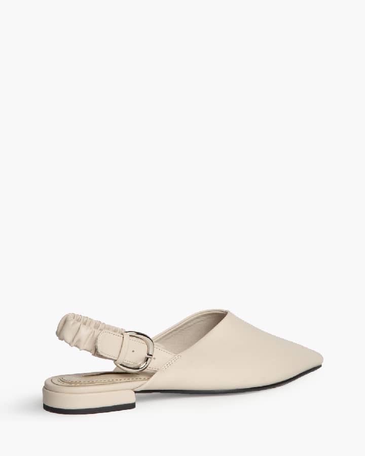Mules eco-pele com elástico creme