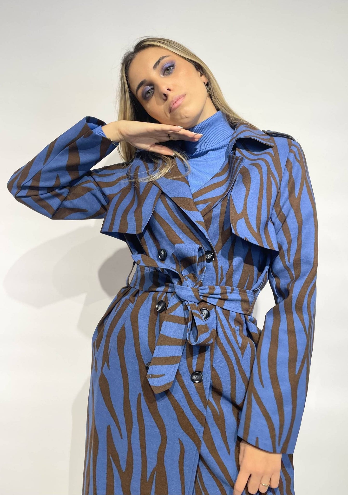 Gabardine zebra azul e castanho