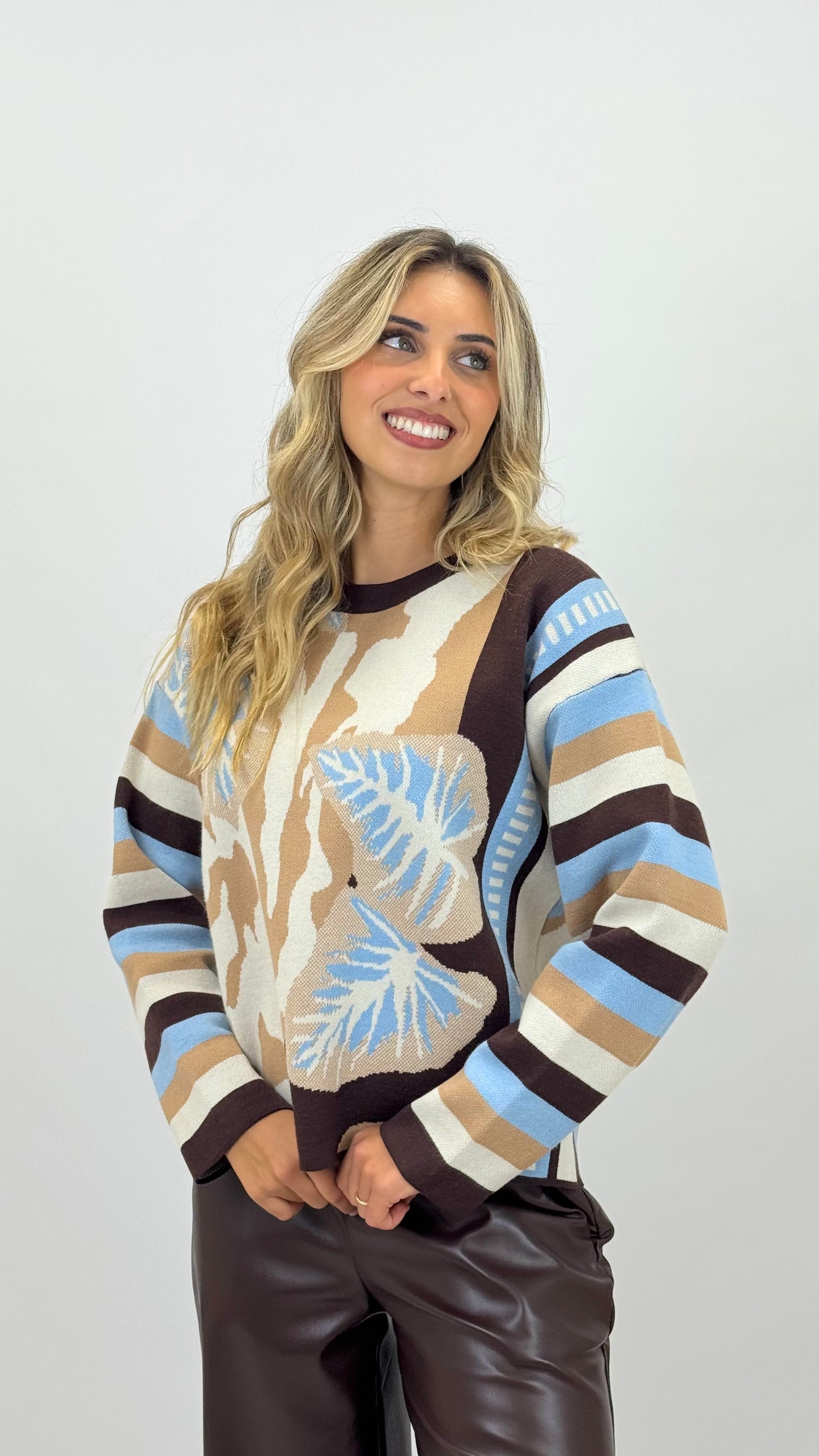 Camisola malha estampado azul, bege e castanho