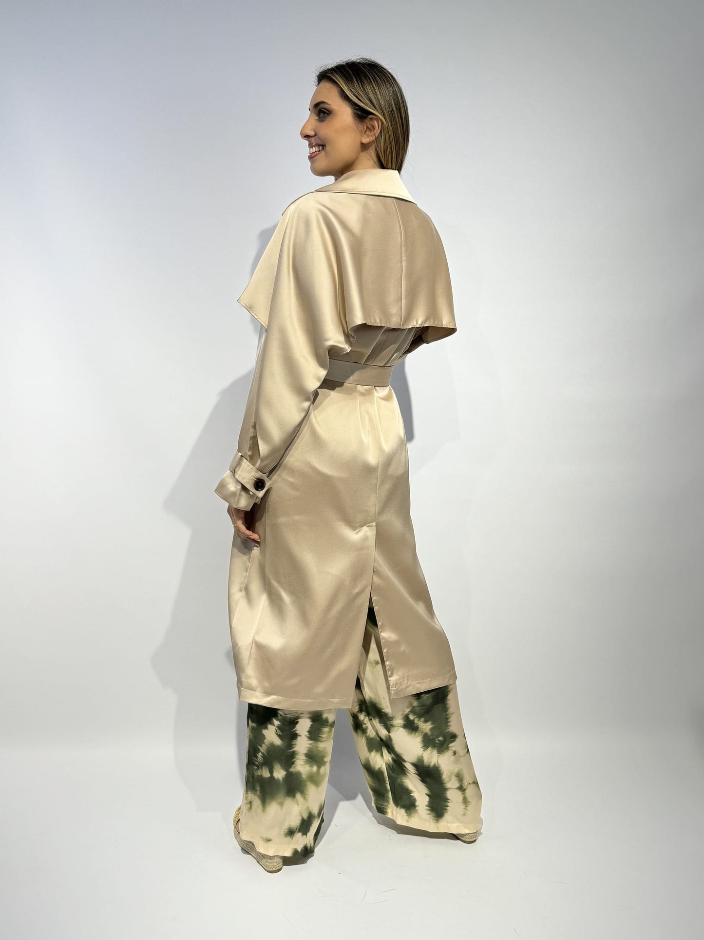 Gabardine acetinada bege