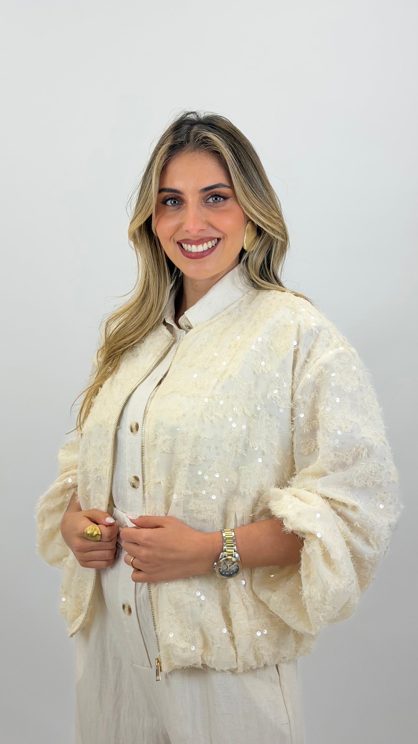 Bomber pérola com lantejoulas