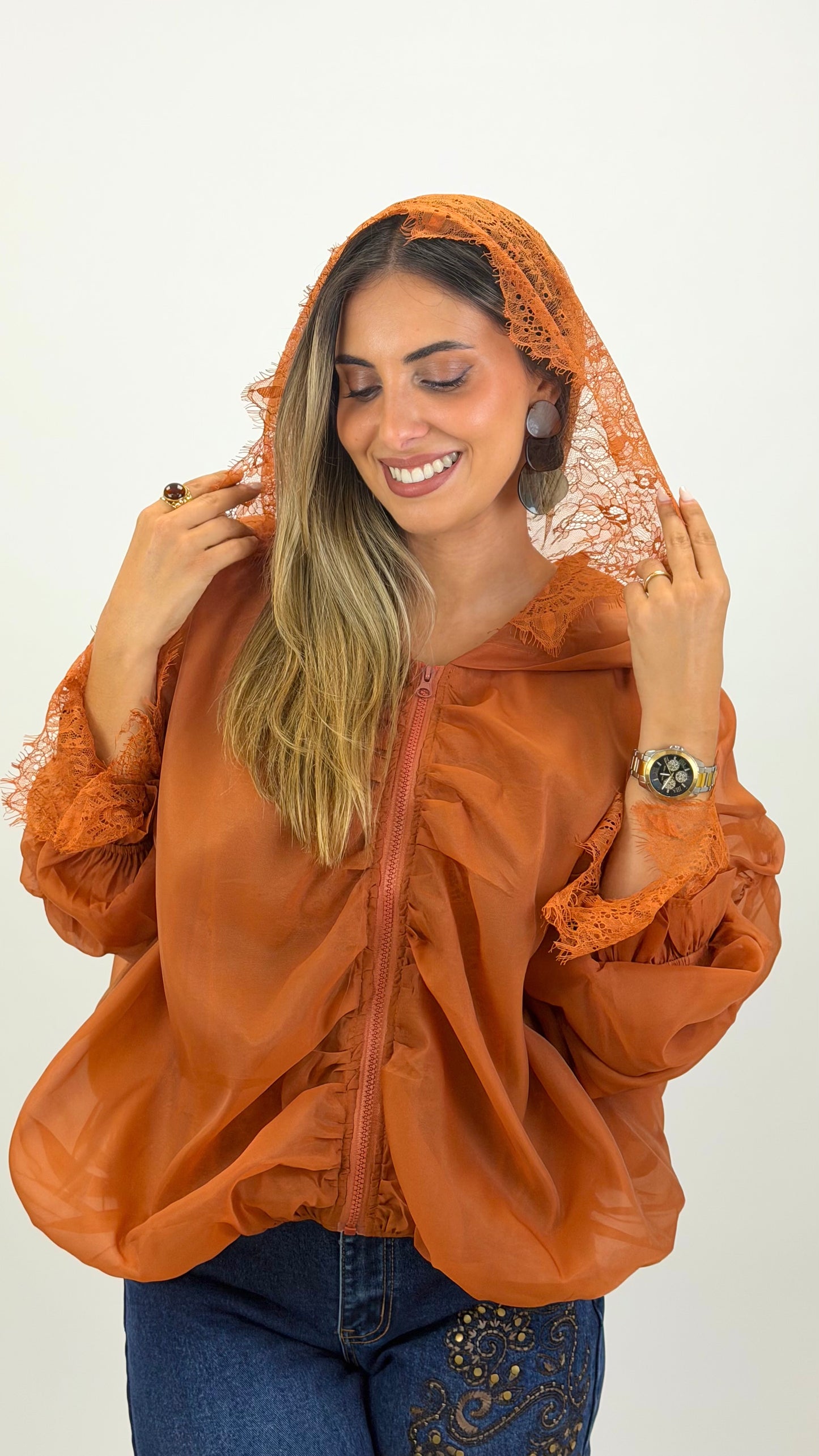 Casaco fino telha com renda