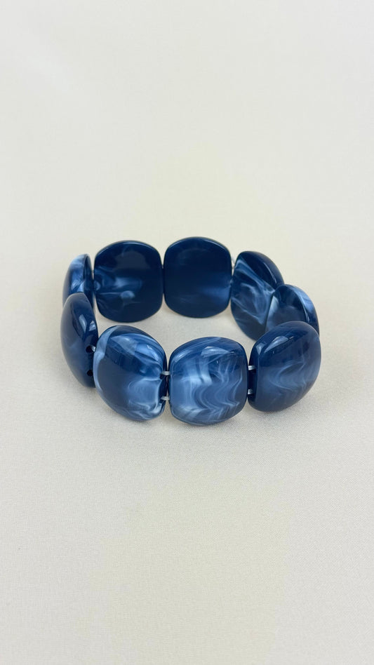 Pulseira acrílico cor azul-ganga