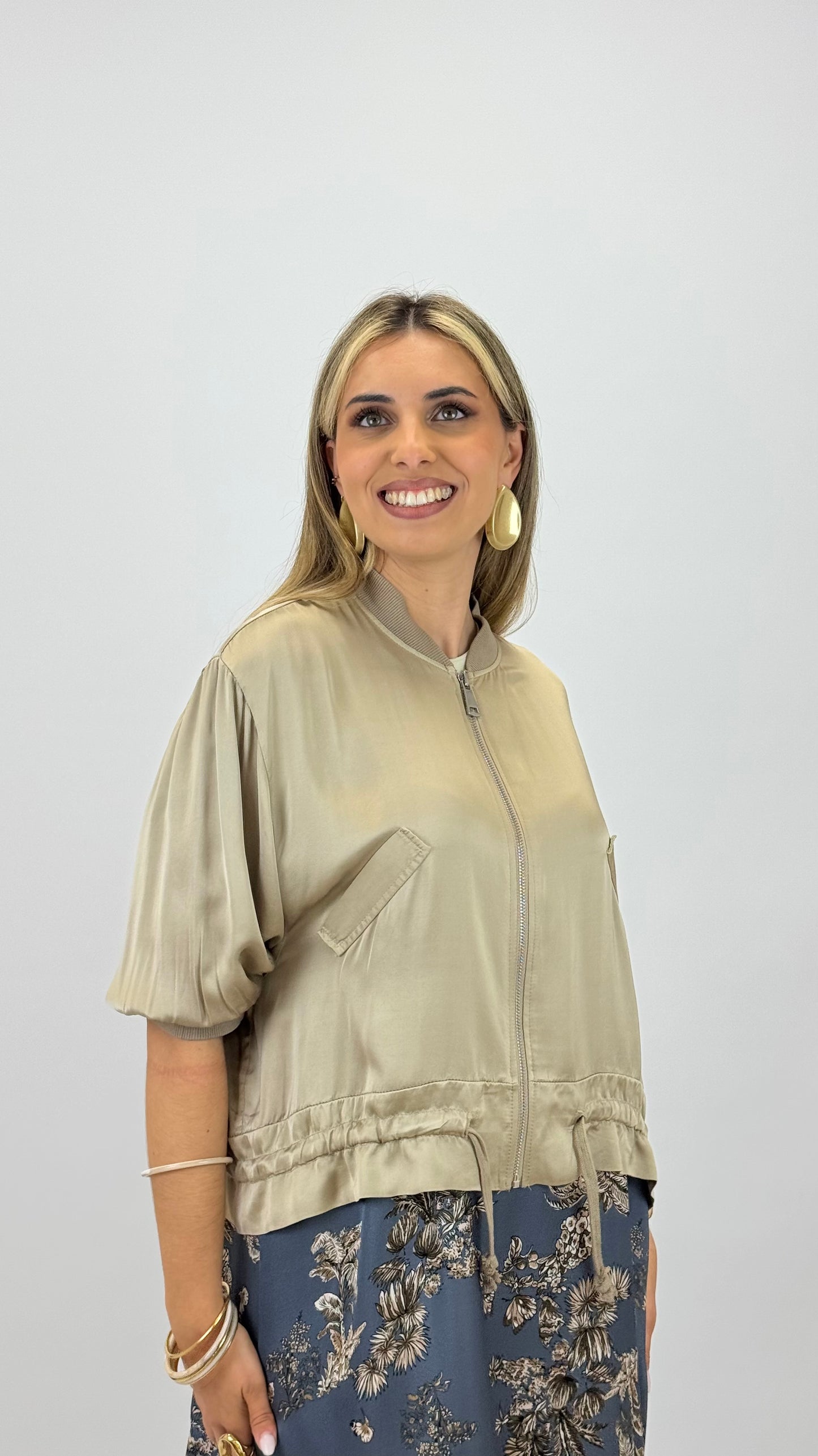 Bomber acetinado kaki