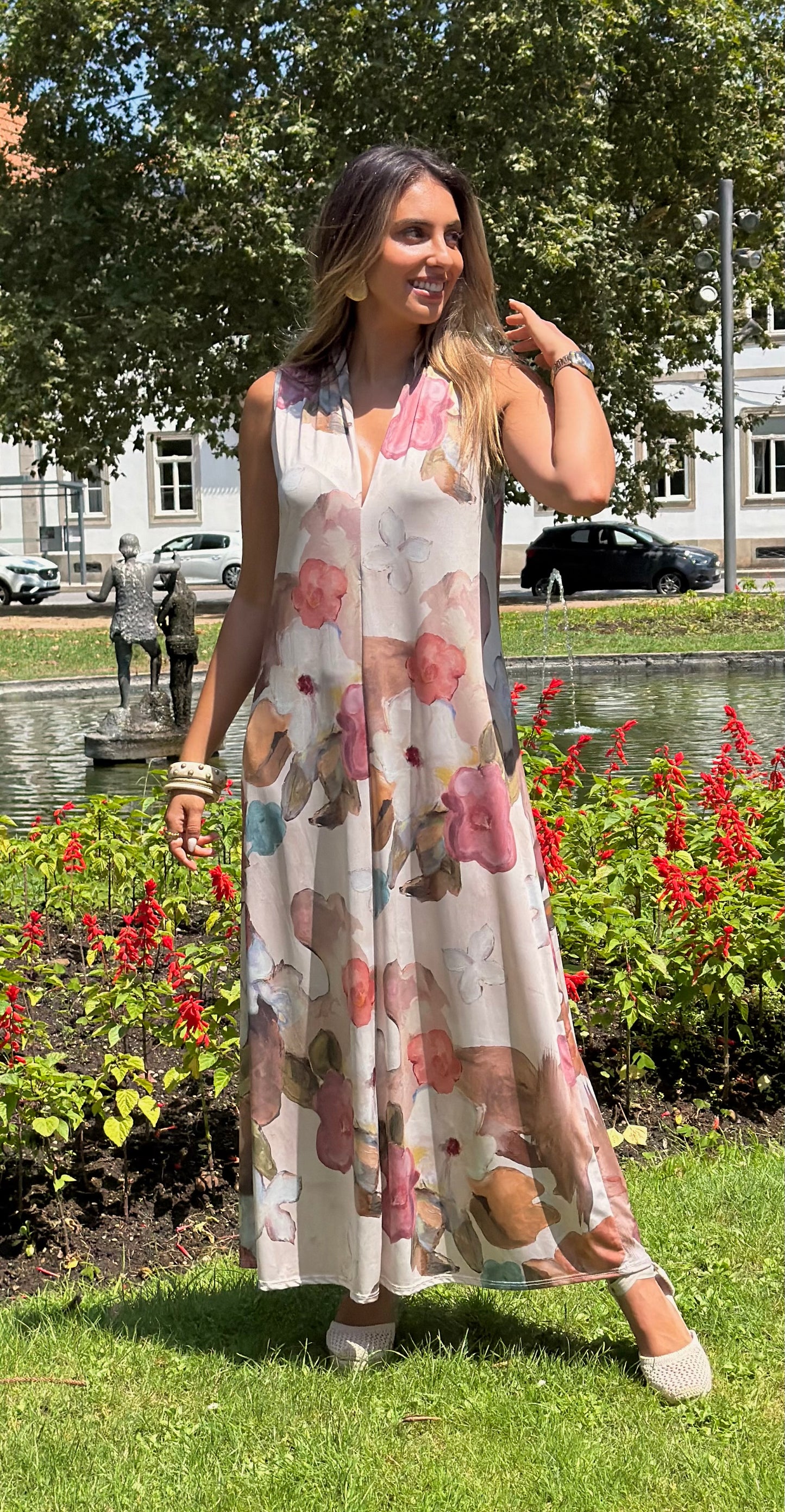 Vestido malha fria padrão floral romântico