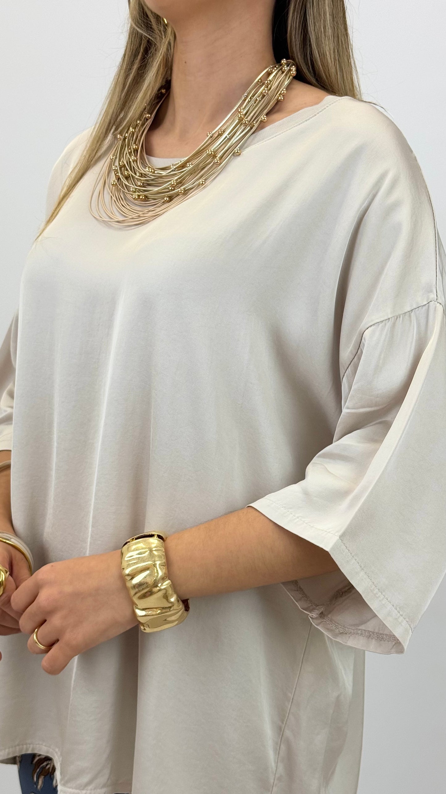 Blusa oversized acetinada cru