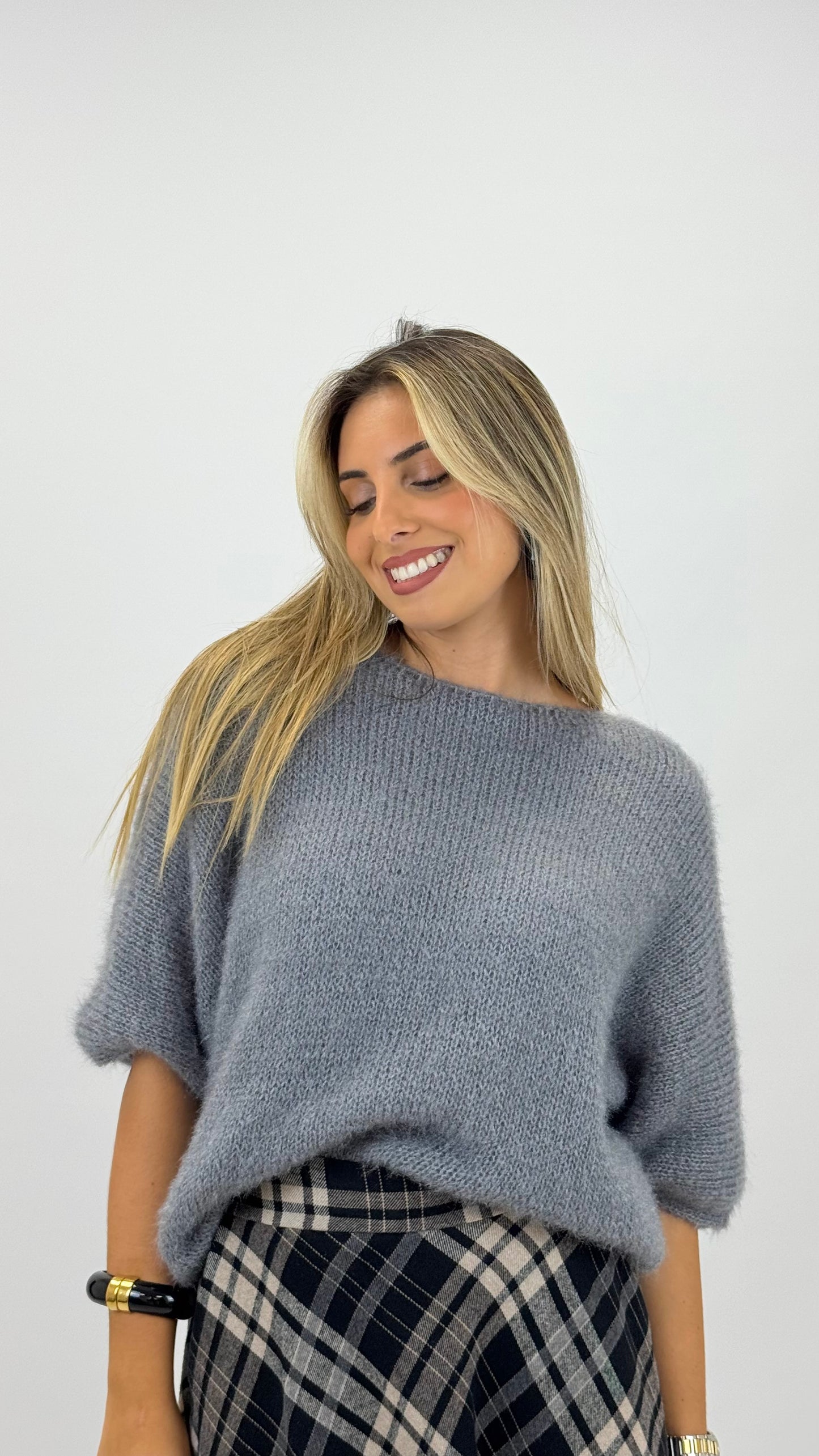 Camisola malha quente e fofa cinza