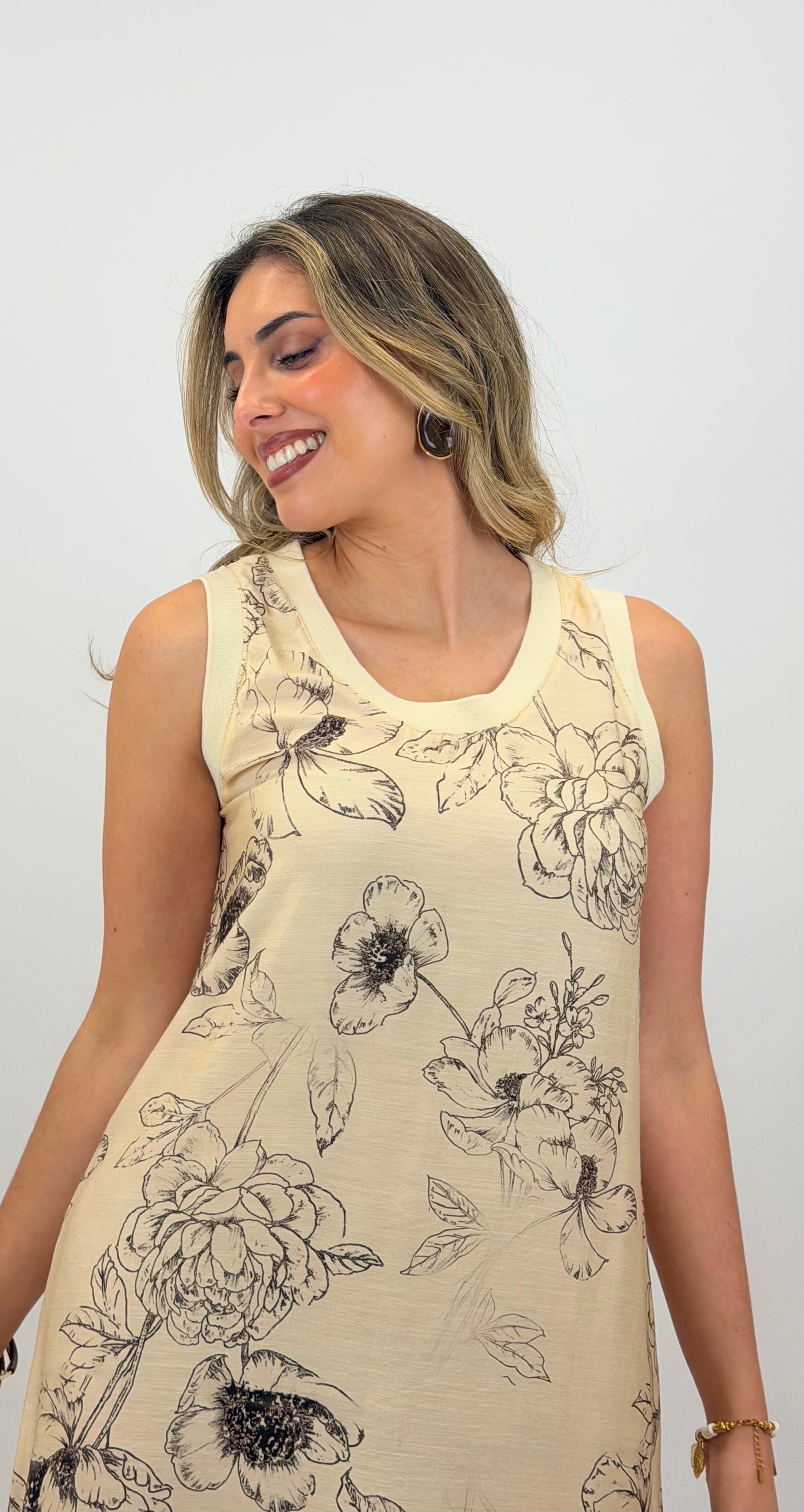 Vestido midi creme estampado floral desenhos castanho