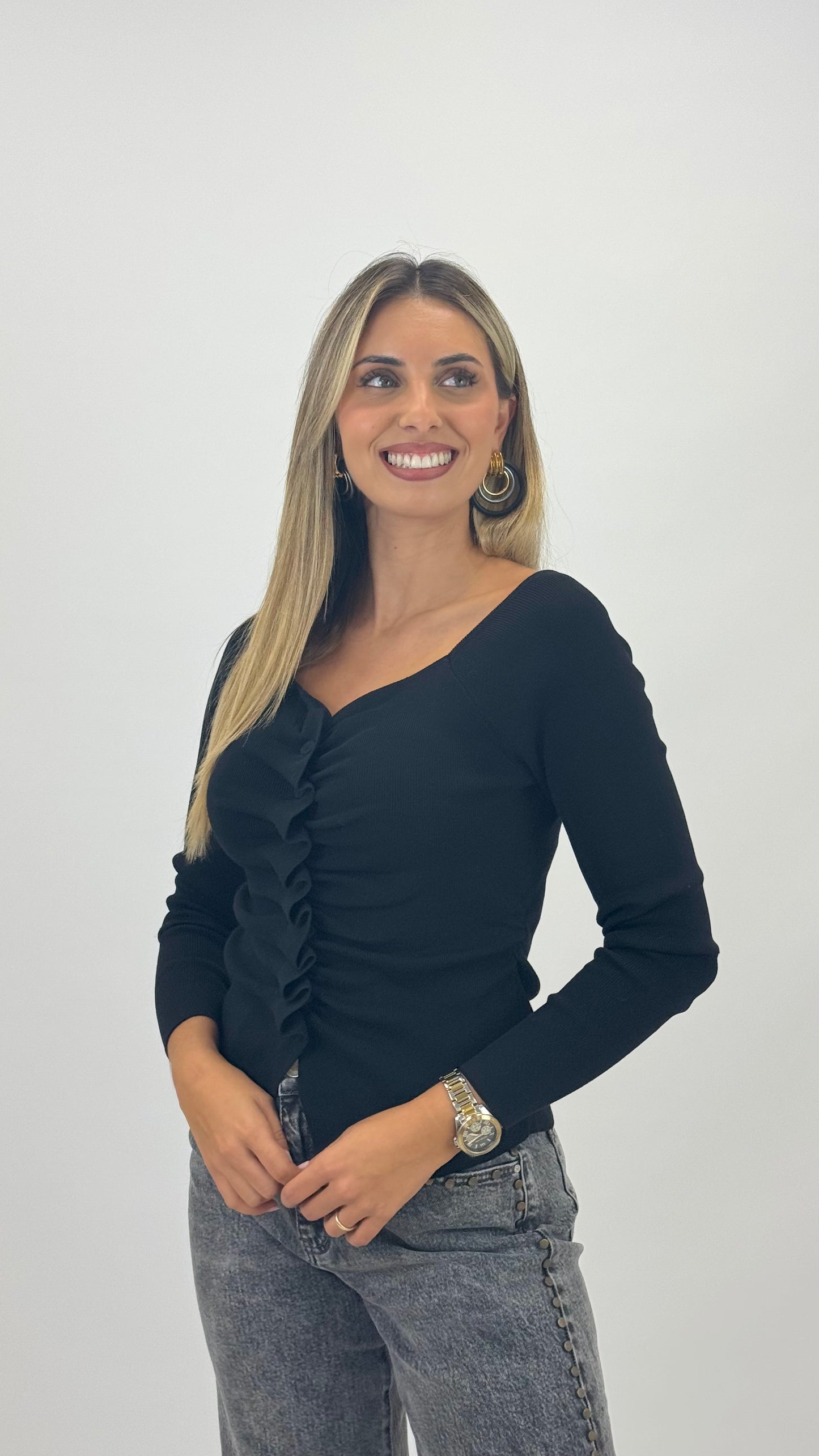 Camisola malha justa preta com folhinhos