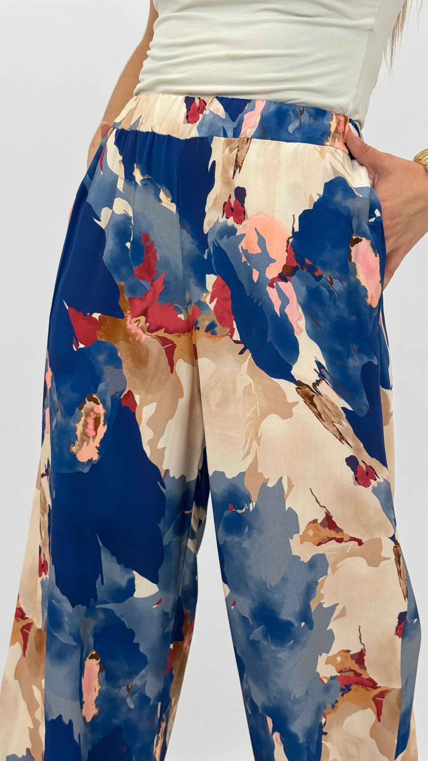 Pantalona estampado abstrato tons azul