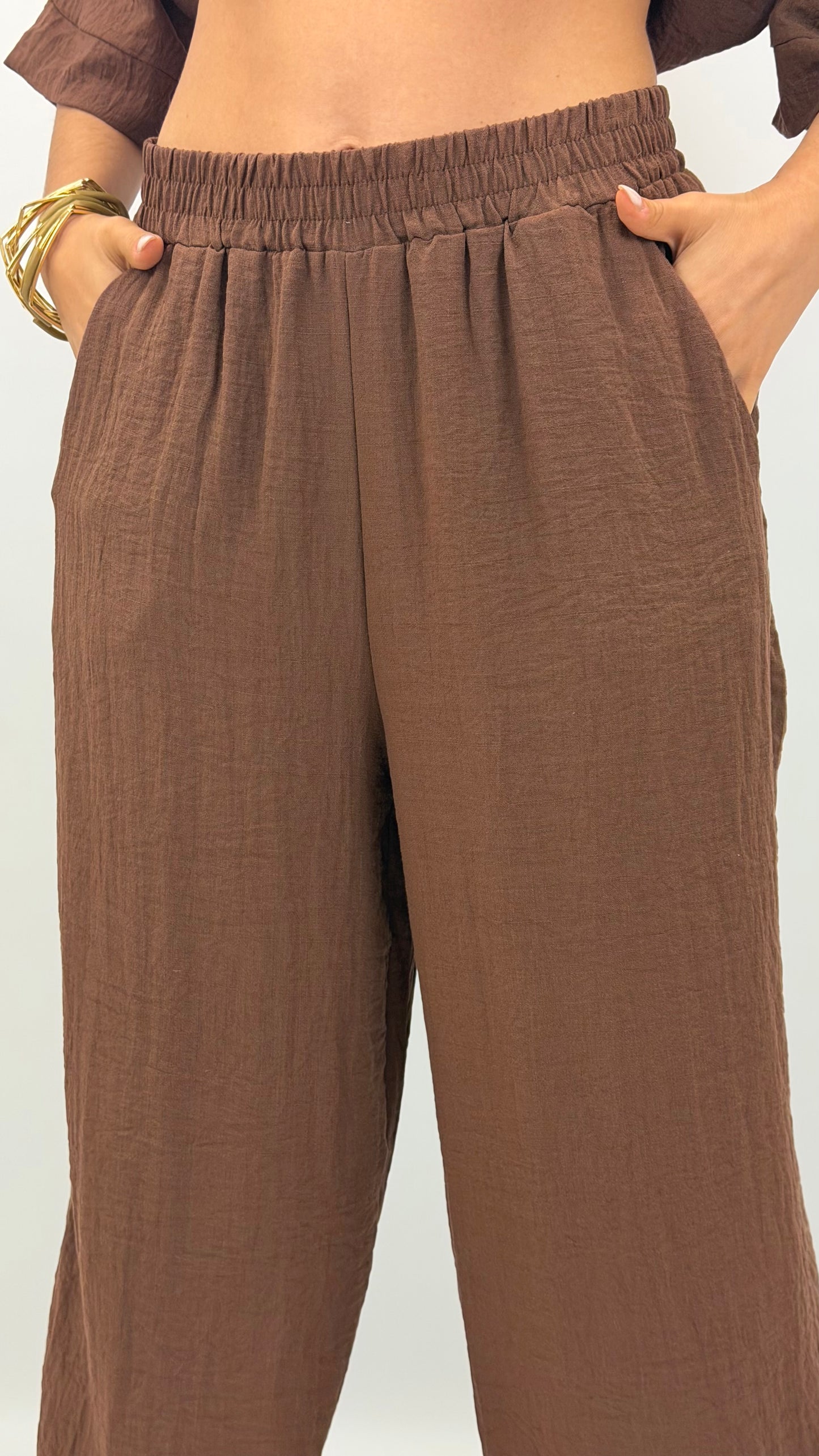 Pantalona com elástico tecido castanho