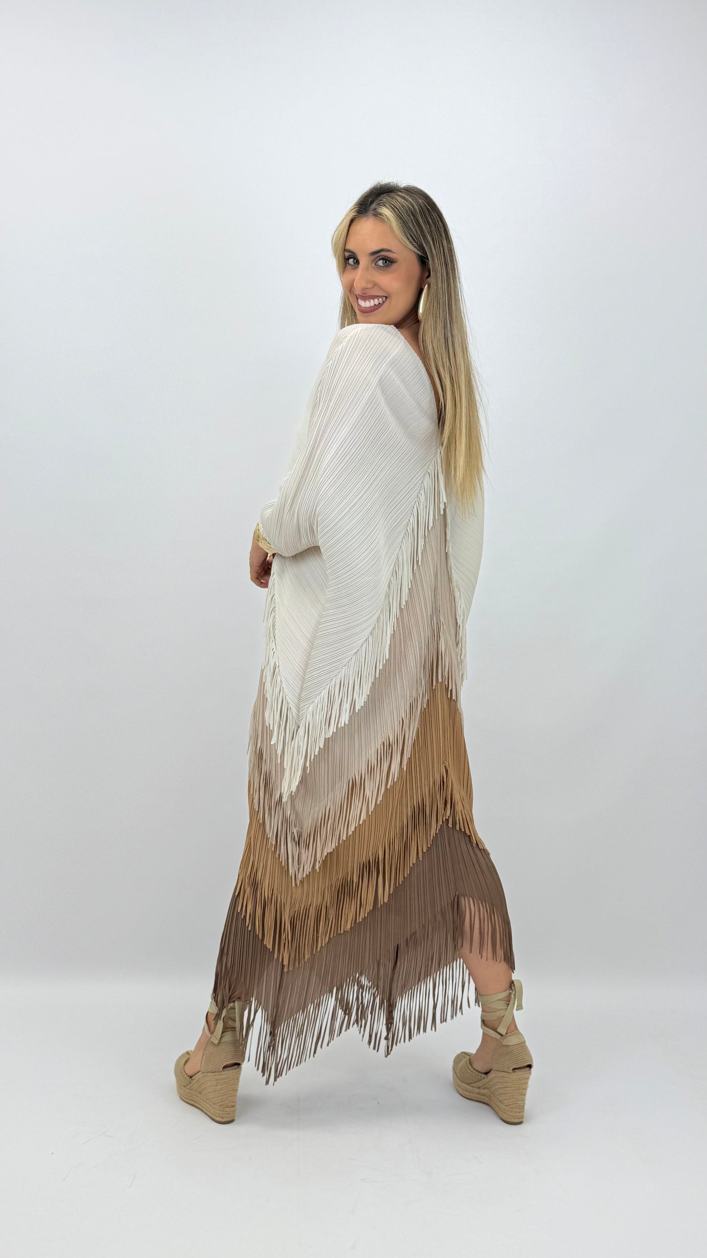 Vestido franjas tons terra