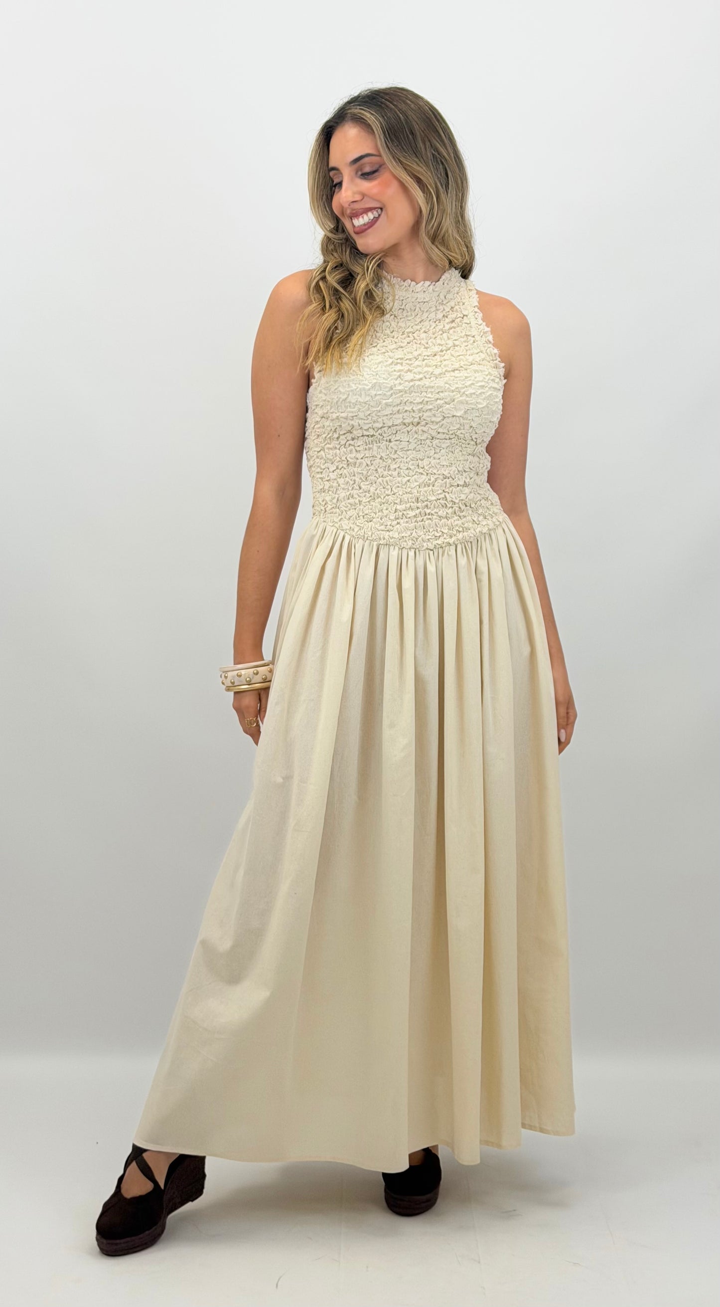 Vestido favos de mel creme