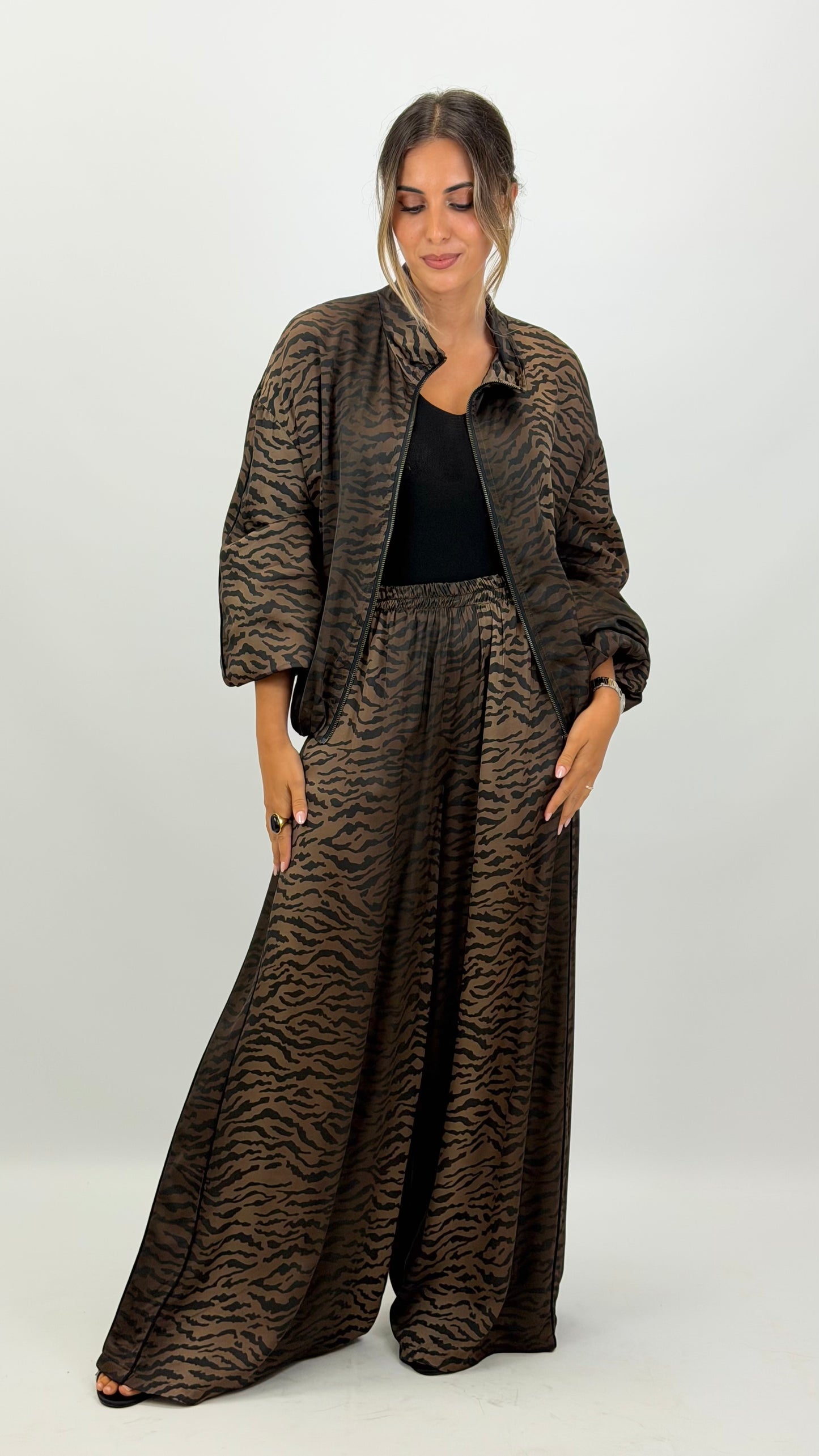 Bomber zebra tons camel, castanho e preto