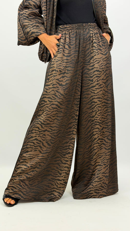Calça zebra tons camel, castanho e preto