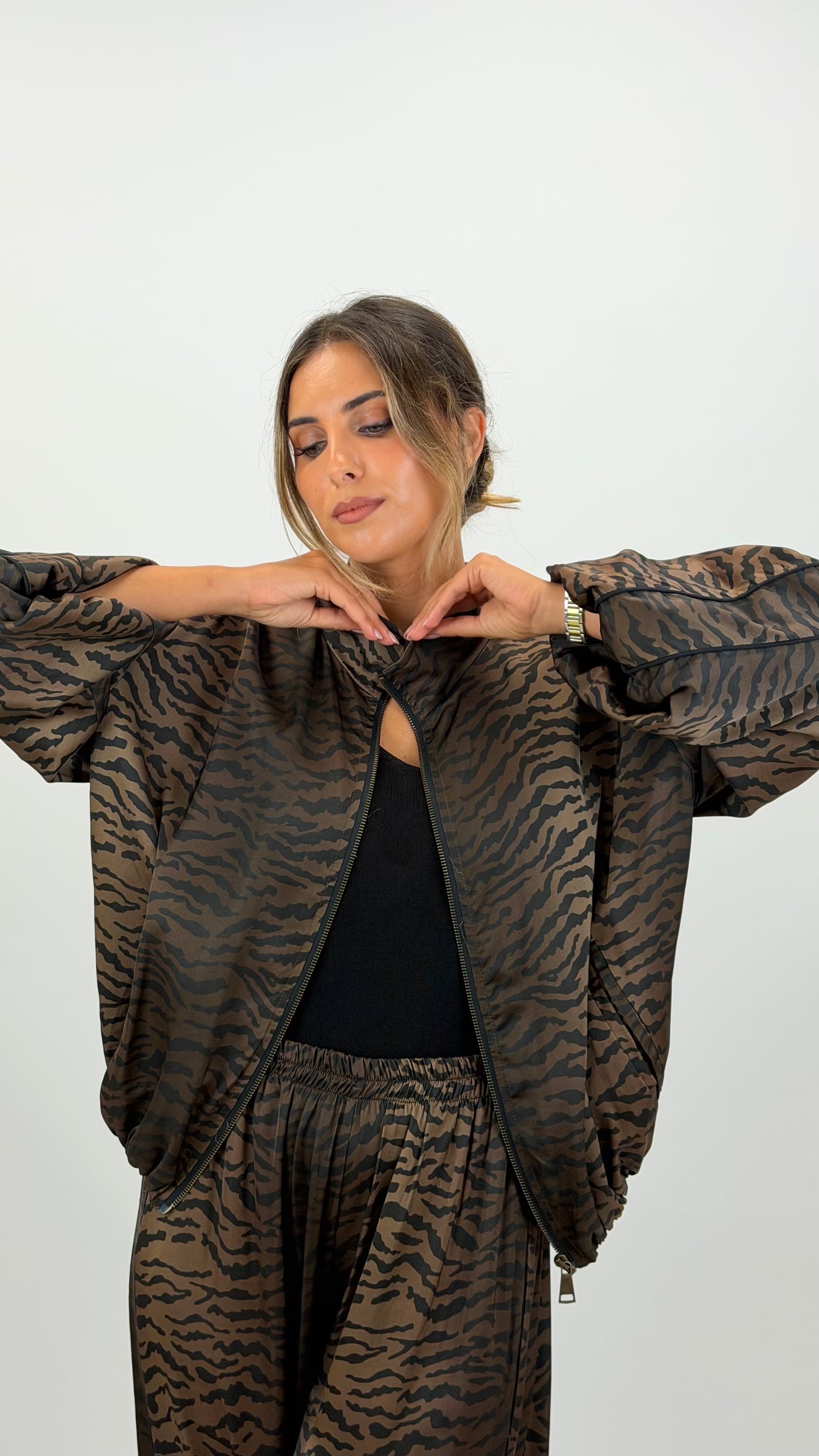 Bomber zebra tons camel, castanho e preto