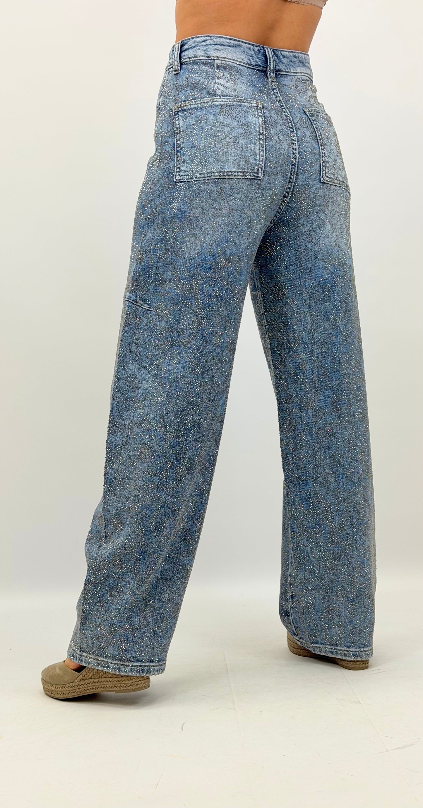 Calças ganga estilo baloon com brilhos