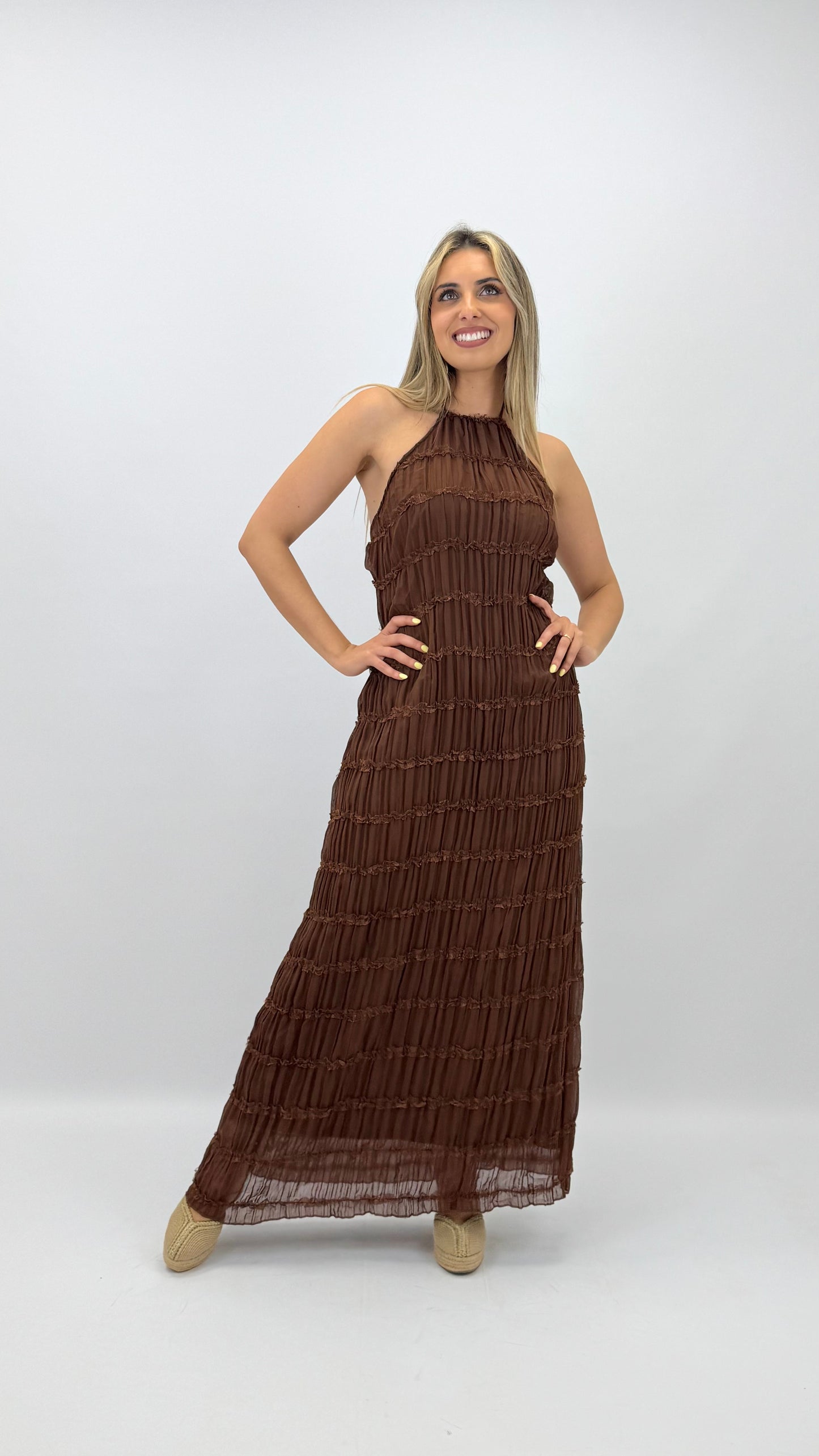 Vestido justo drapeado com folhinhos castanho
