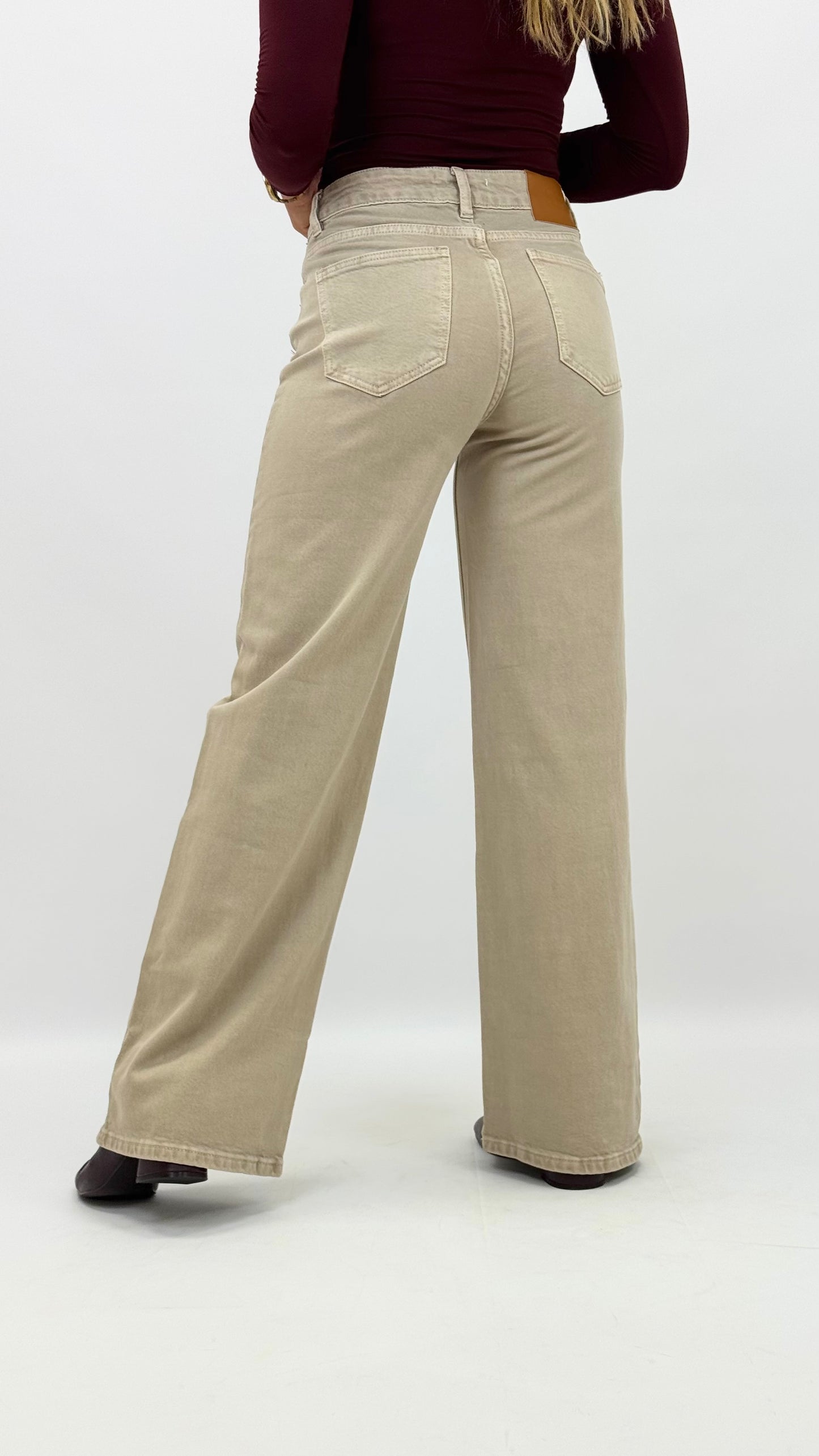 Calça sarja elástica bege wide-leg