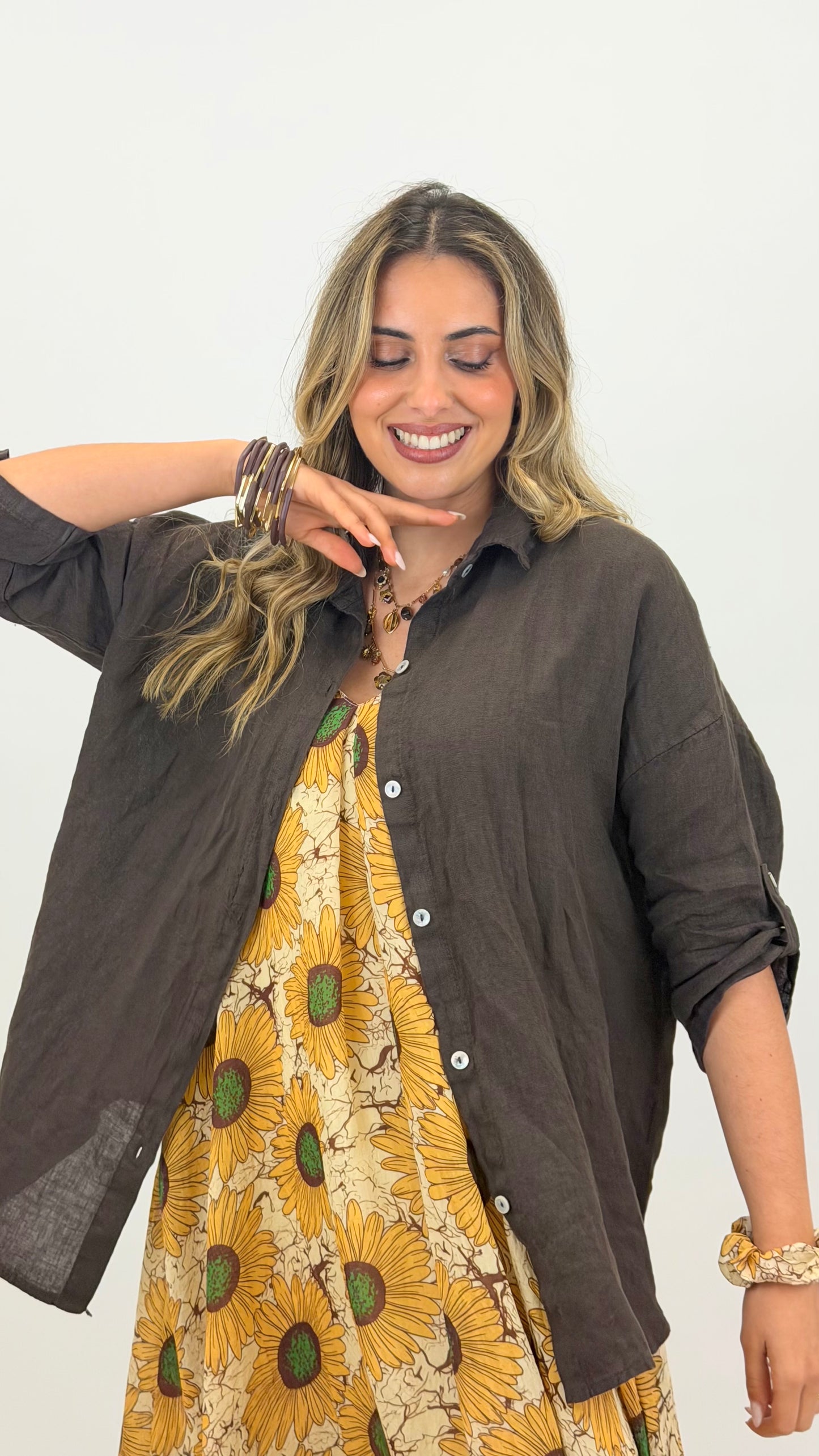 Camisa linho castanho-chocolate