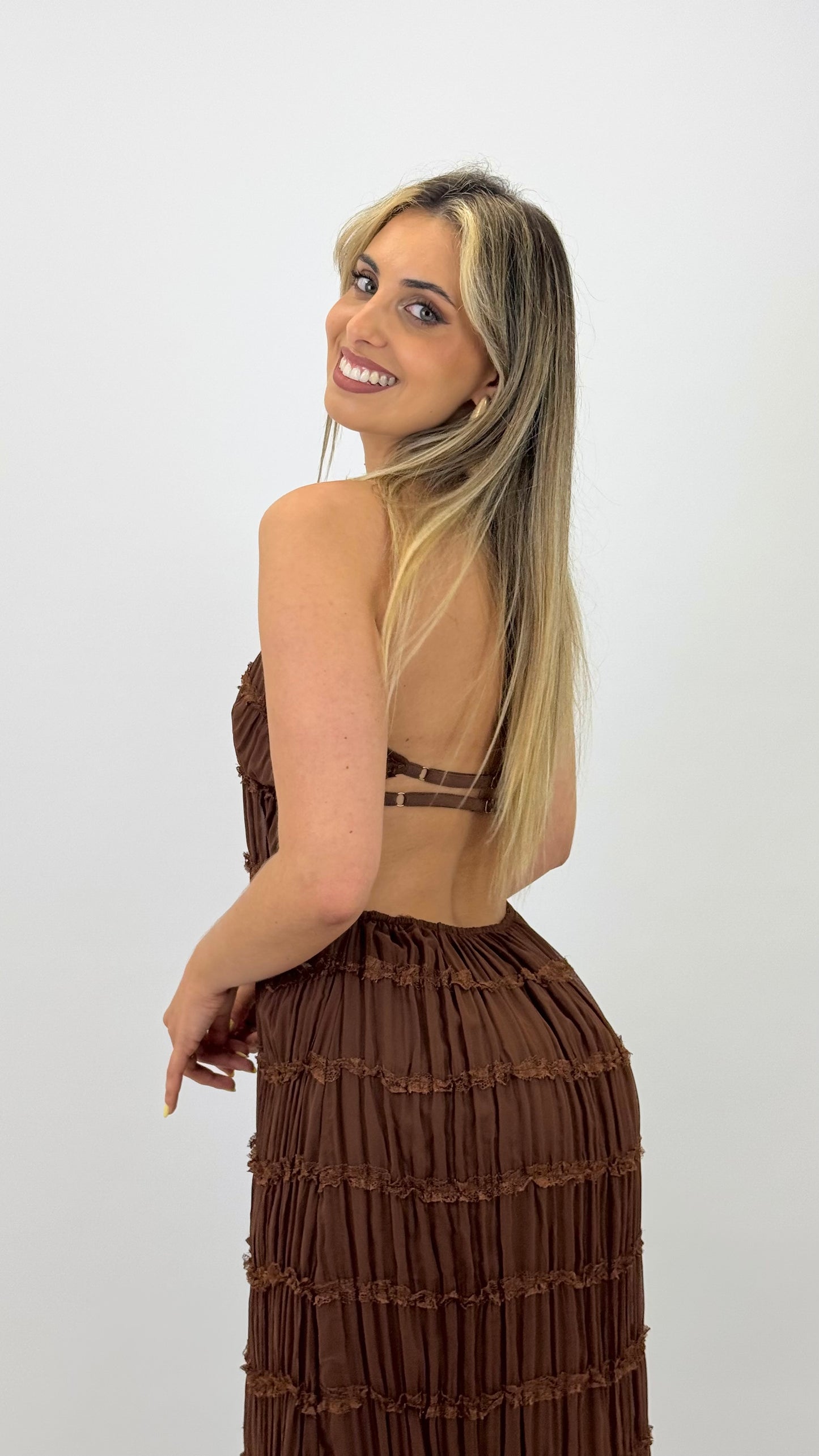Vestido justo drapeado com folhinhos castanho