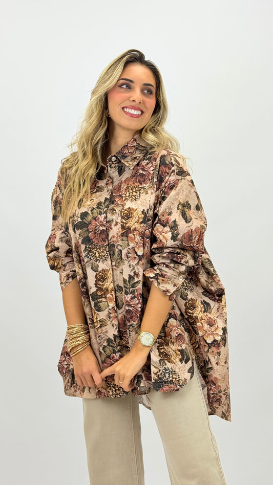 Camisa larga estampado floral romântico