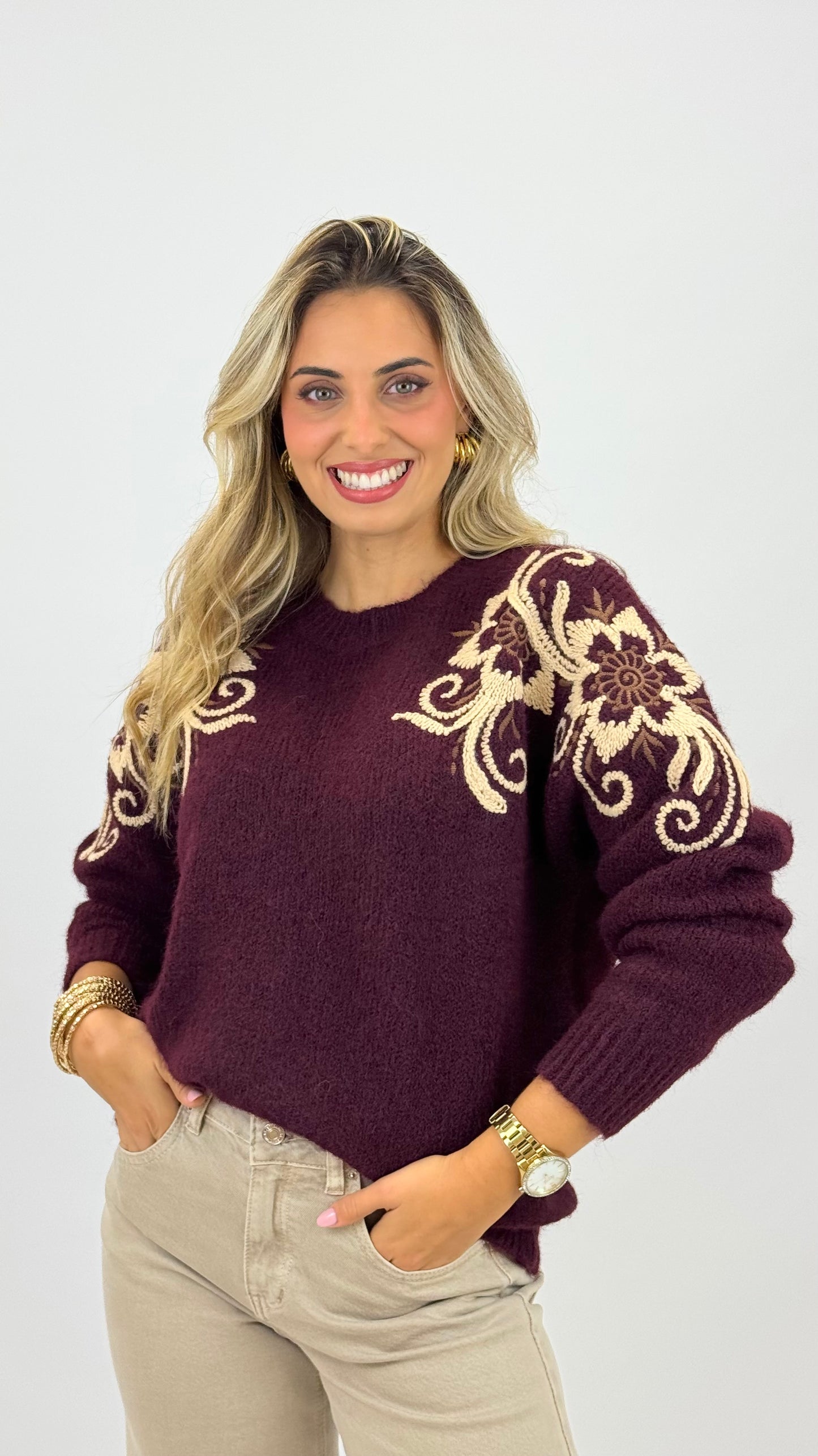 Camisola malha bordeaux bordados florais
