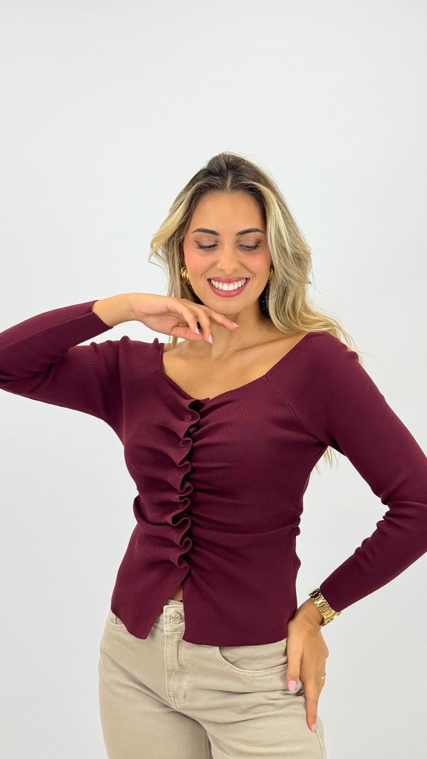 Camisola malha justa bordeaux com folhinhos