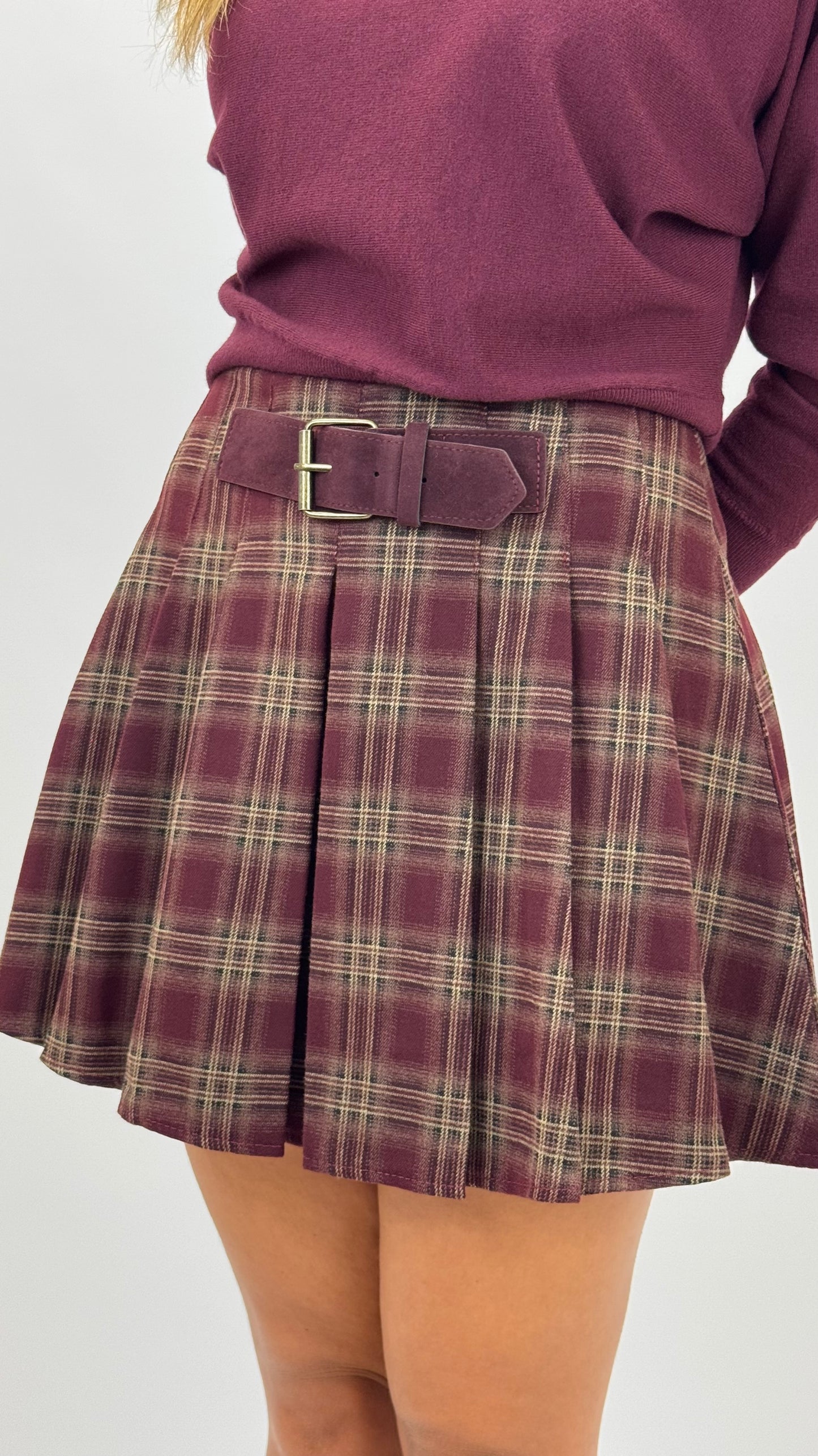 Mini-saia pregas xadrez bordeaux