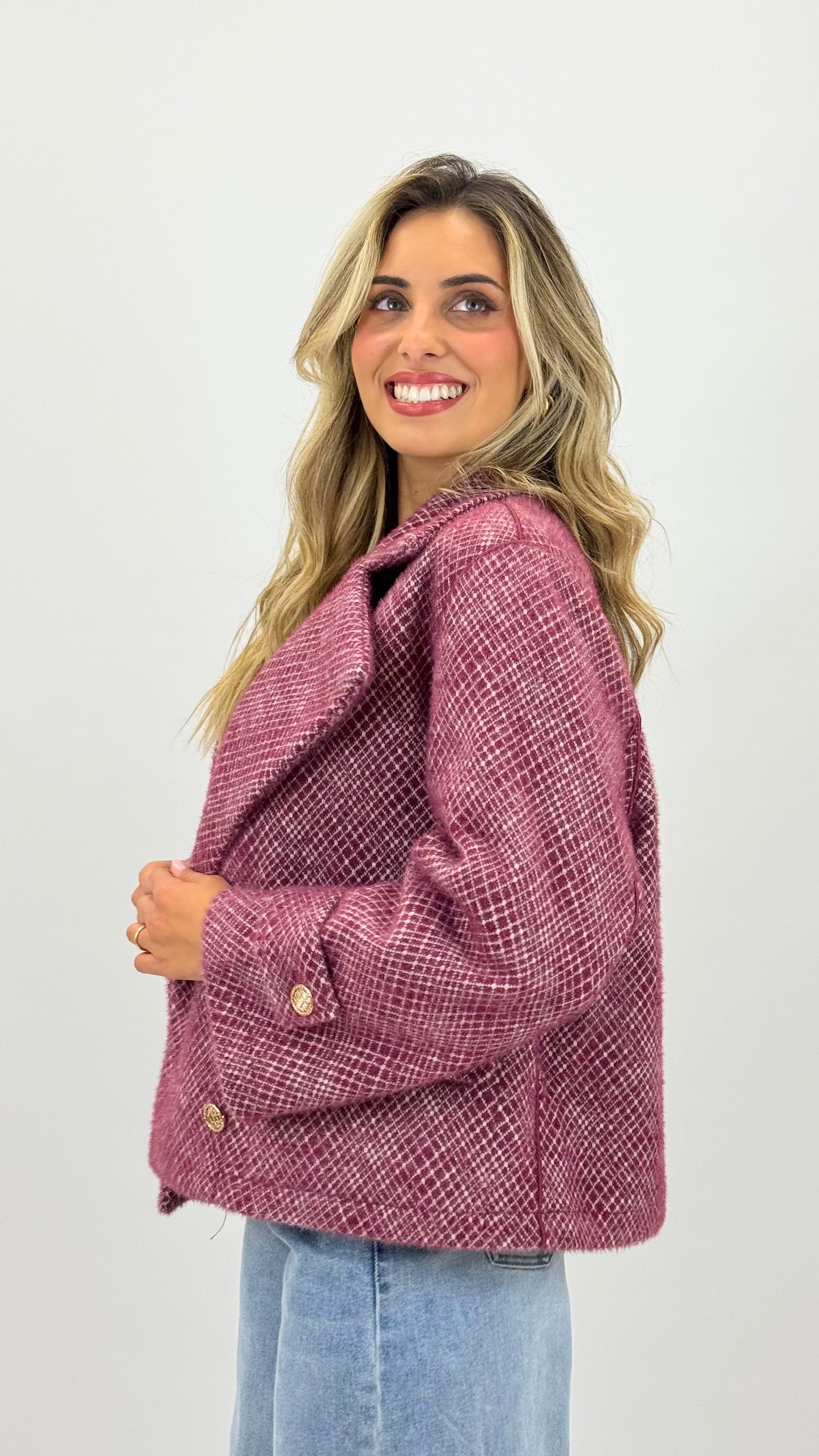 Casaco estilo fazenda tom bordeaux/amora e pérola
