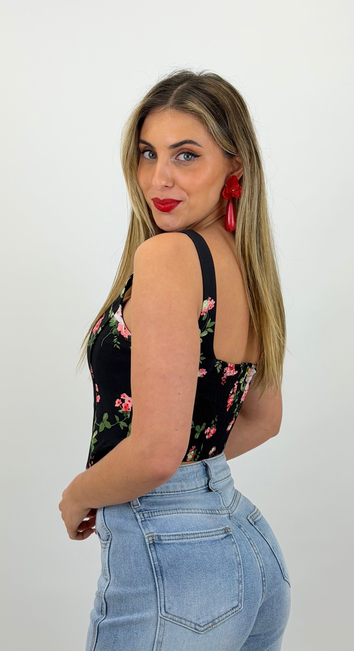Top/corpete preto com estampado floral