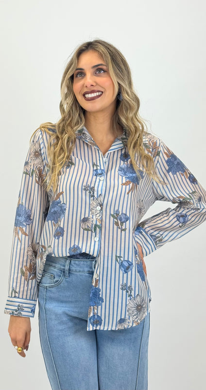 Camisa riscas azul e pérola com estampado floral hover