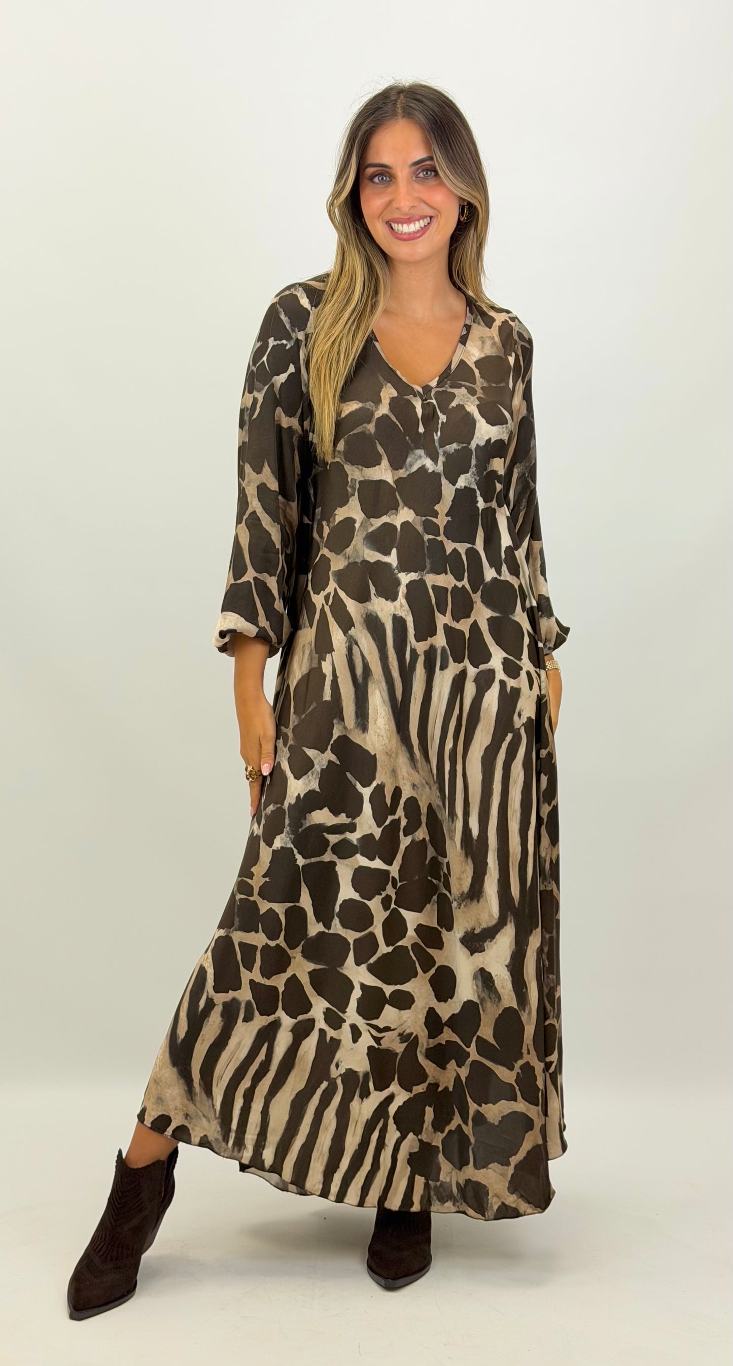 Vestido animal-print tons castanho e bege