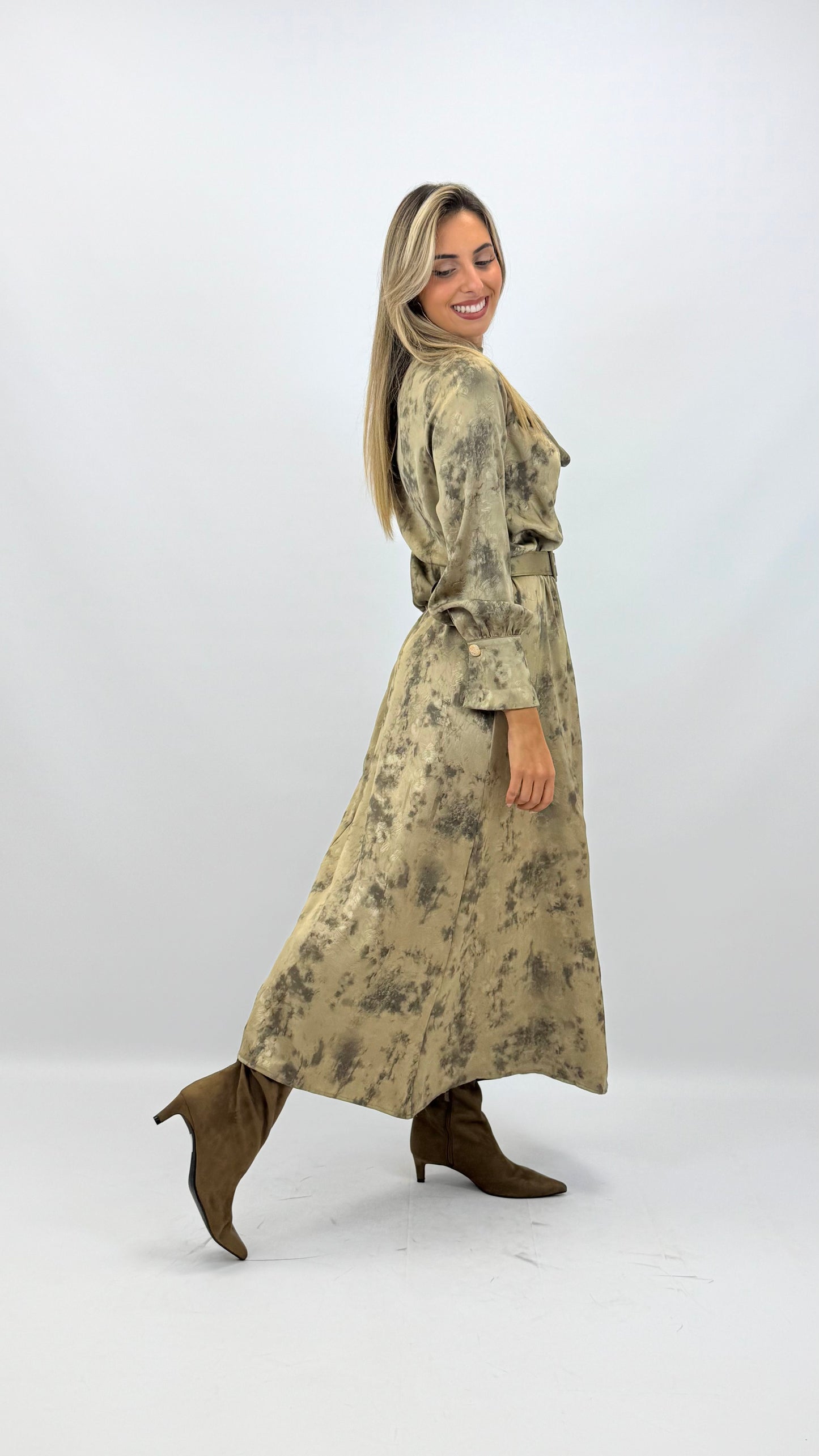 Vestido acetinado verde