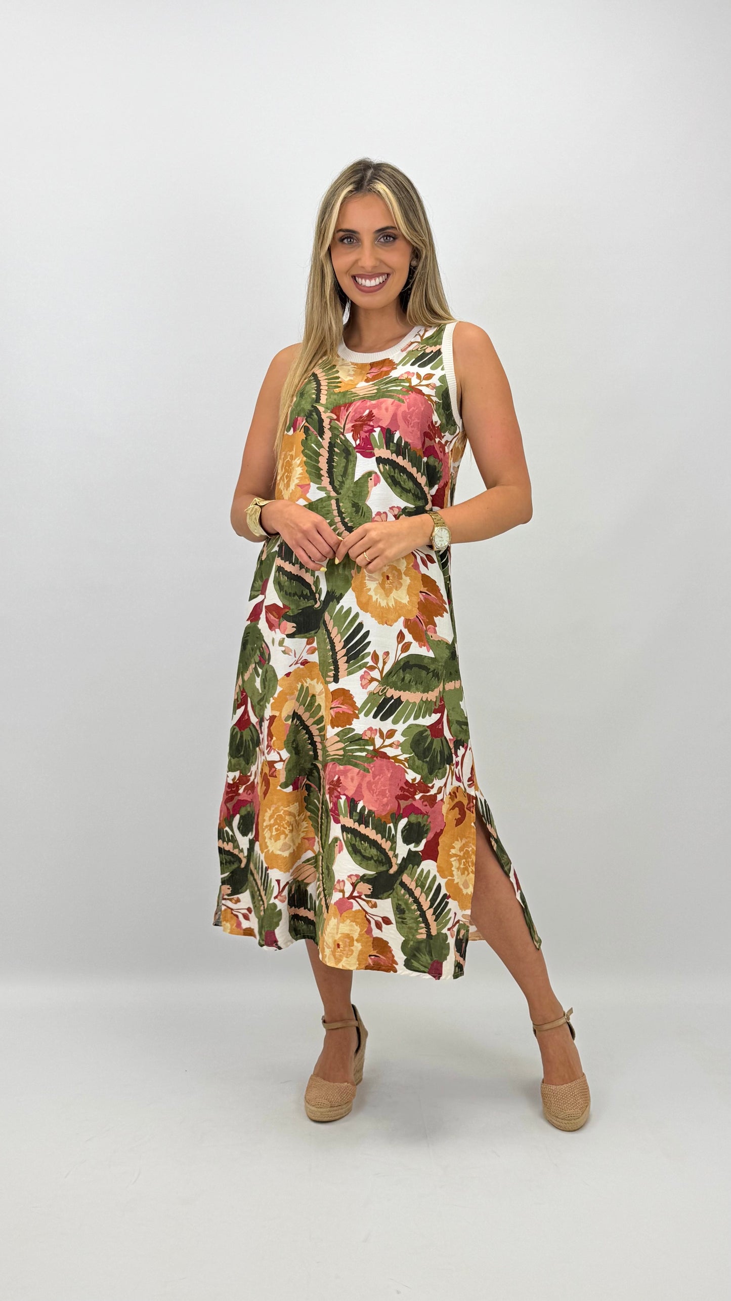 Vestido midi estampado colorido tons verde