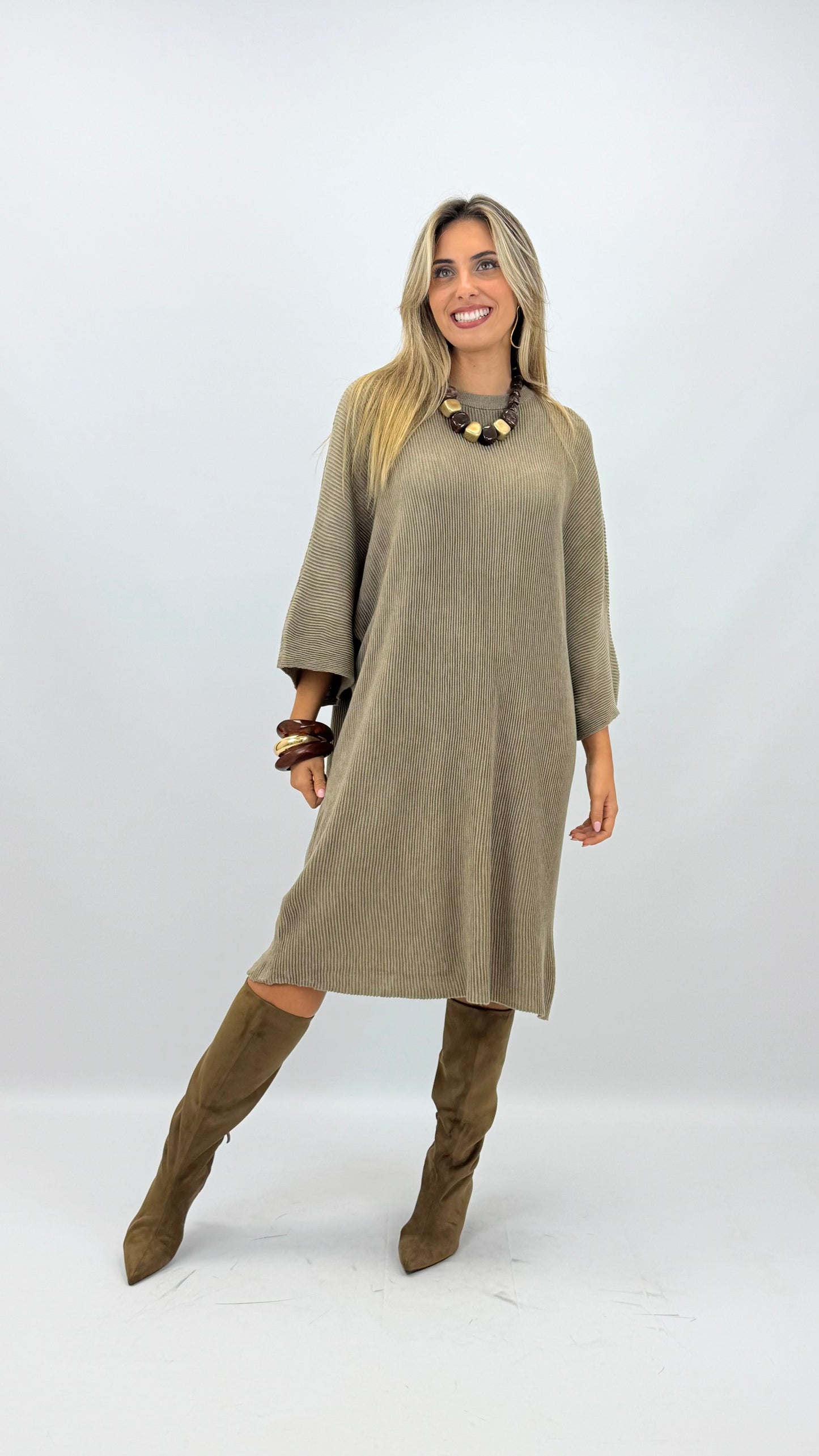 Vestido malha canelada taupe