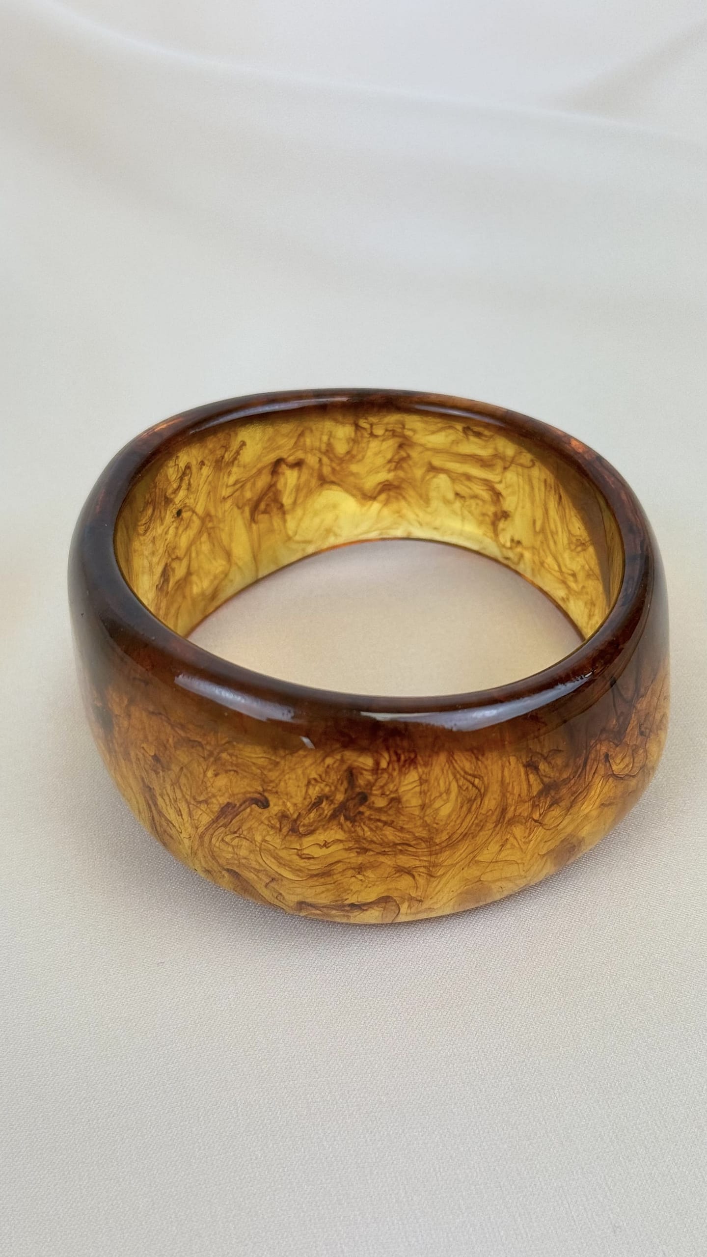 Pulseira massa efeito âmbar