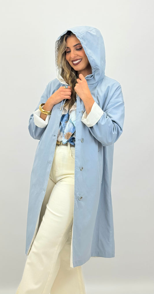 Parka comprida reversível azul-bebé e branco