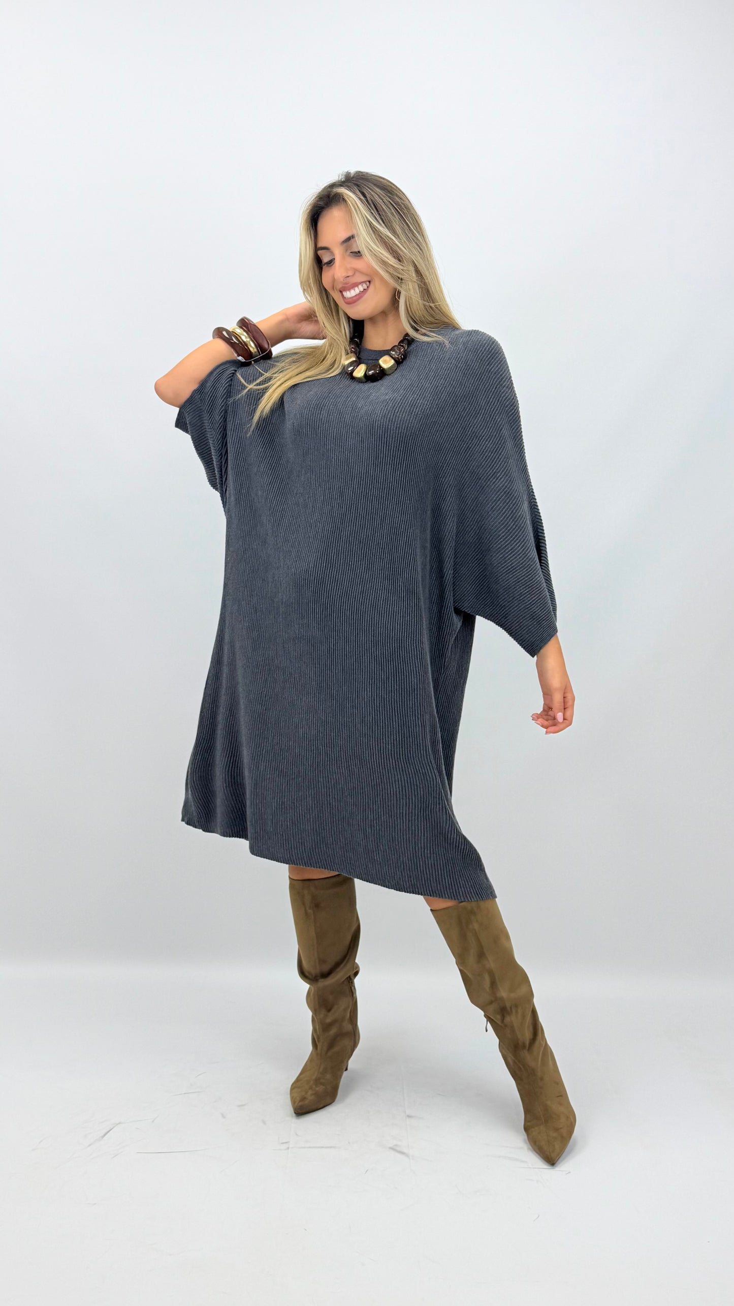 Vestido malha canelada cinza